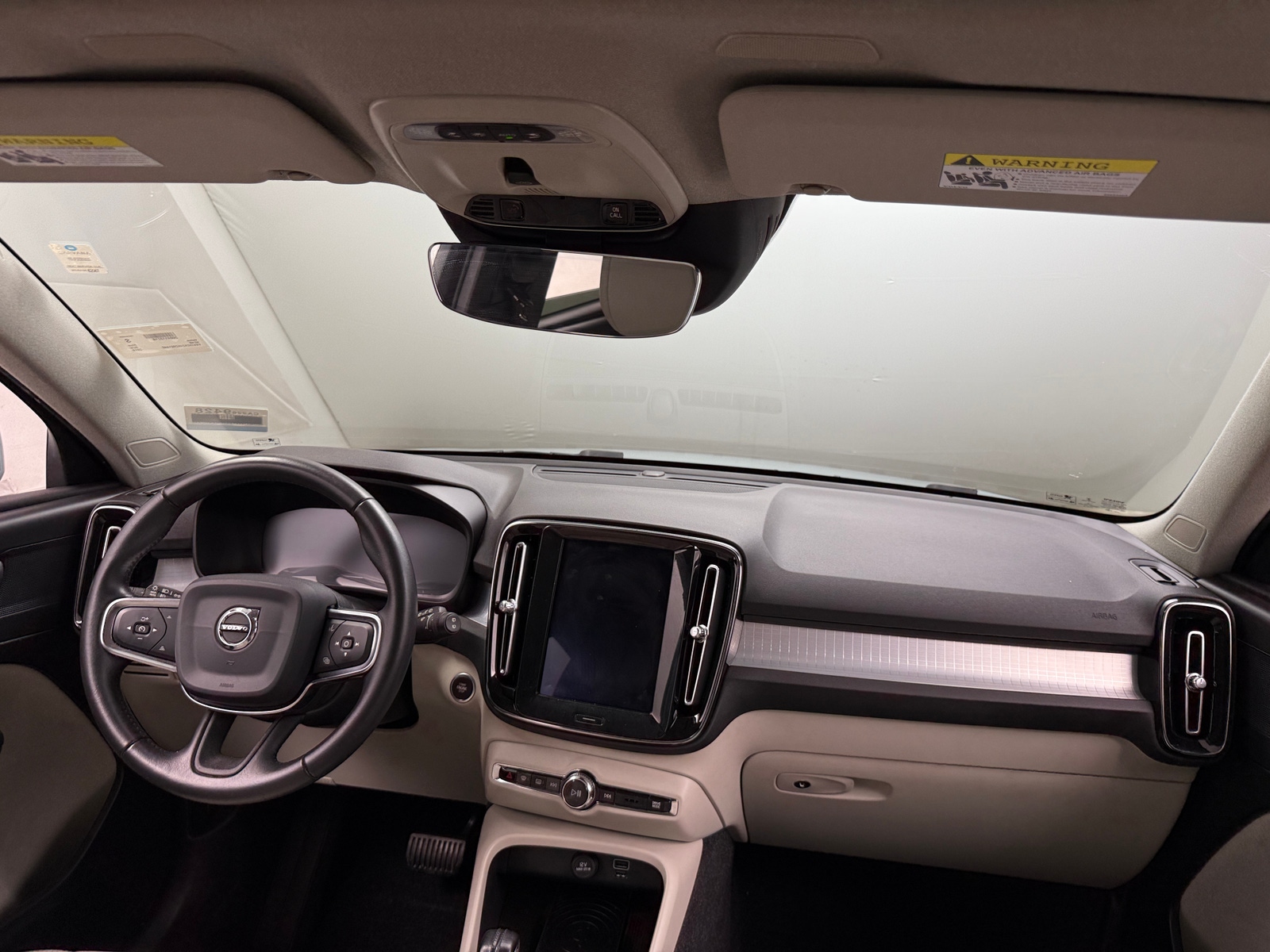 Thumbnail: 2019 Volvo XC40 - 2