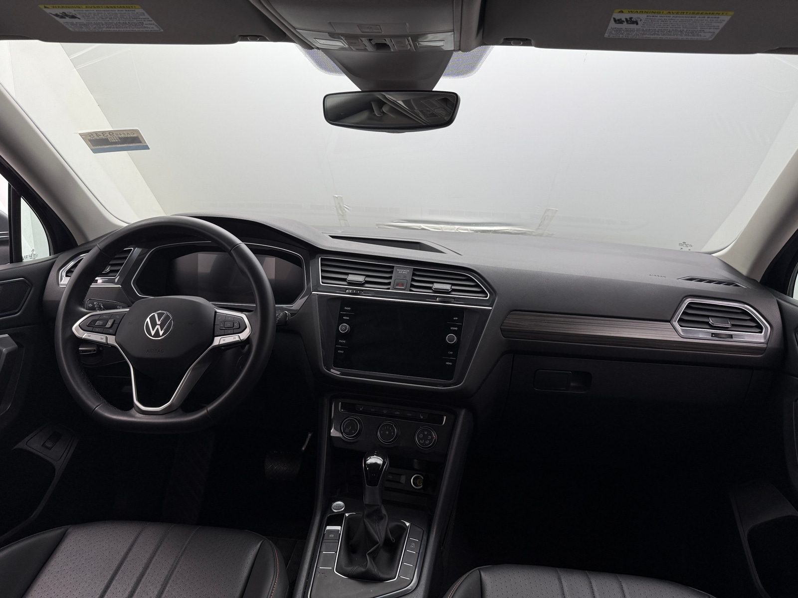 Thumbnail: 2024 Volkswagen Tiguan - 2