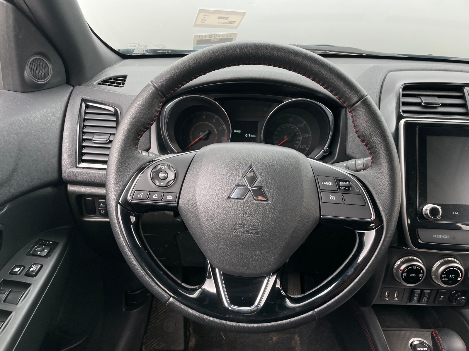 Thumbnail: 2024 Mitsubishi Outlander Sport - 5