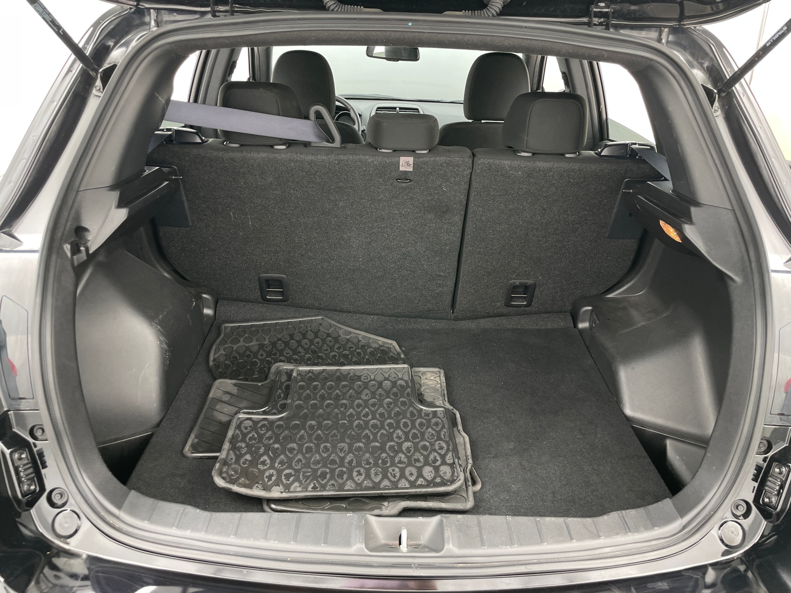 Thumbnail: 2024 Mitsubishi Outlander Sport - 7