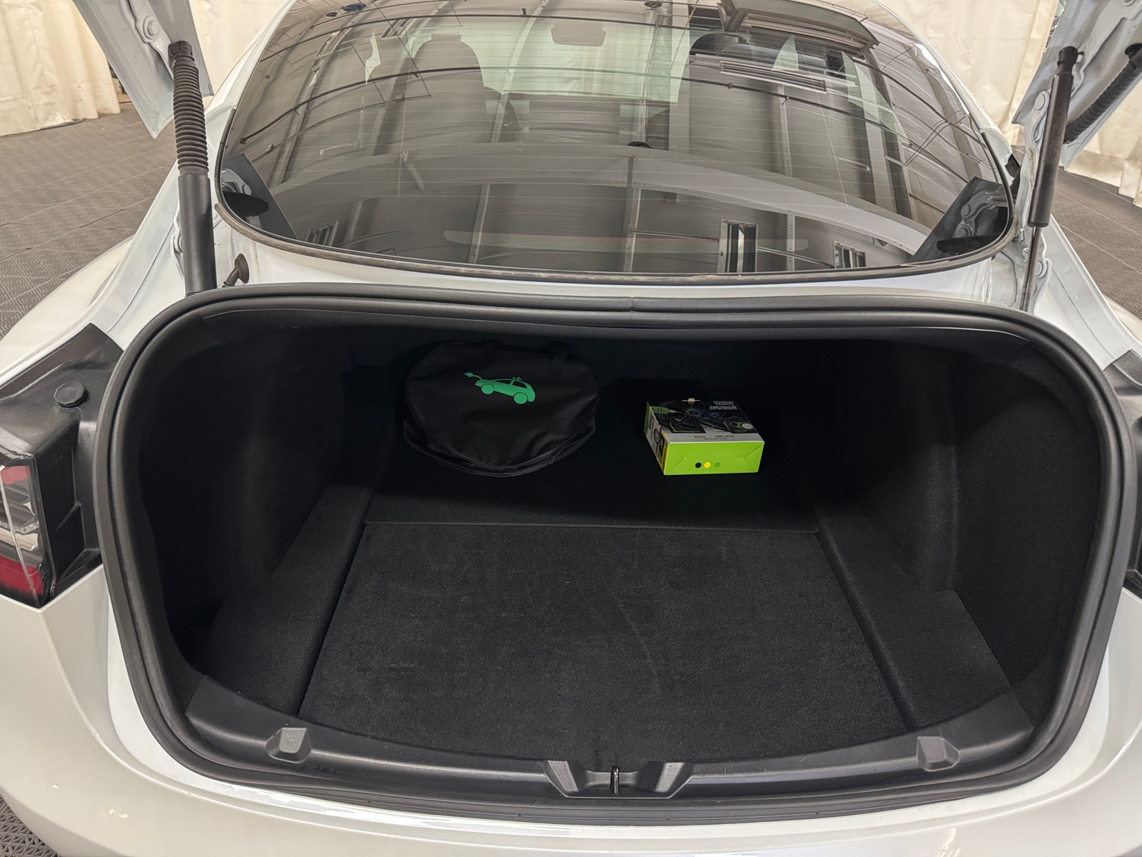 Thumbnail: 2023 Tesla Model 3 - 6