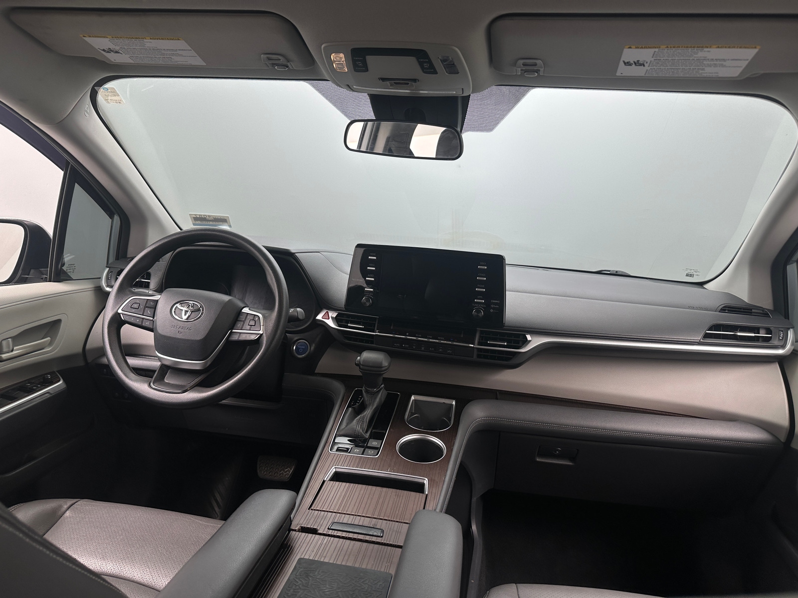 Thumbnail: 2021 Toyota Sienna - 3