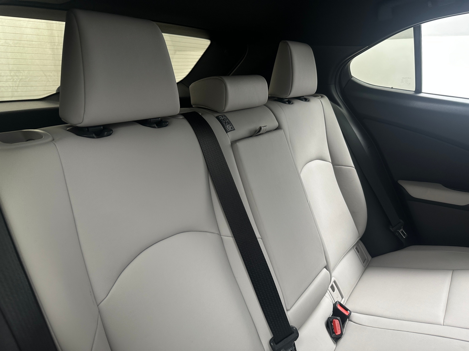 Thumbnail: 2022 Lexus UX - 5