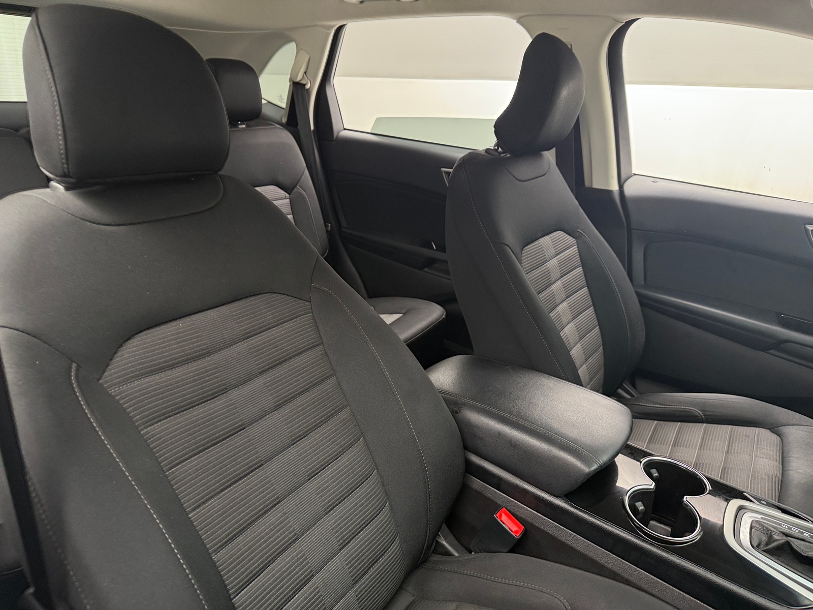 Thumbnail: 2017 Ford Edge - 2