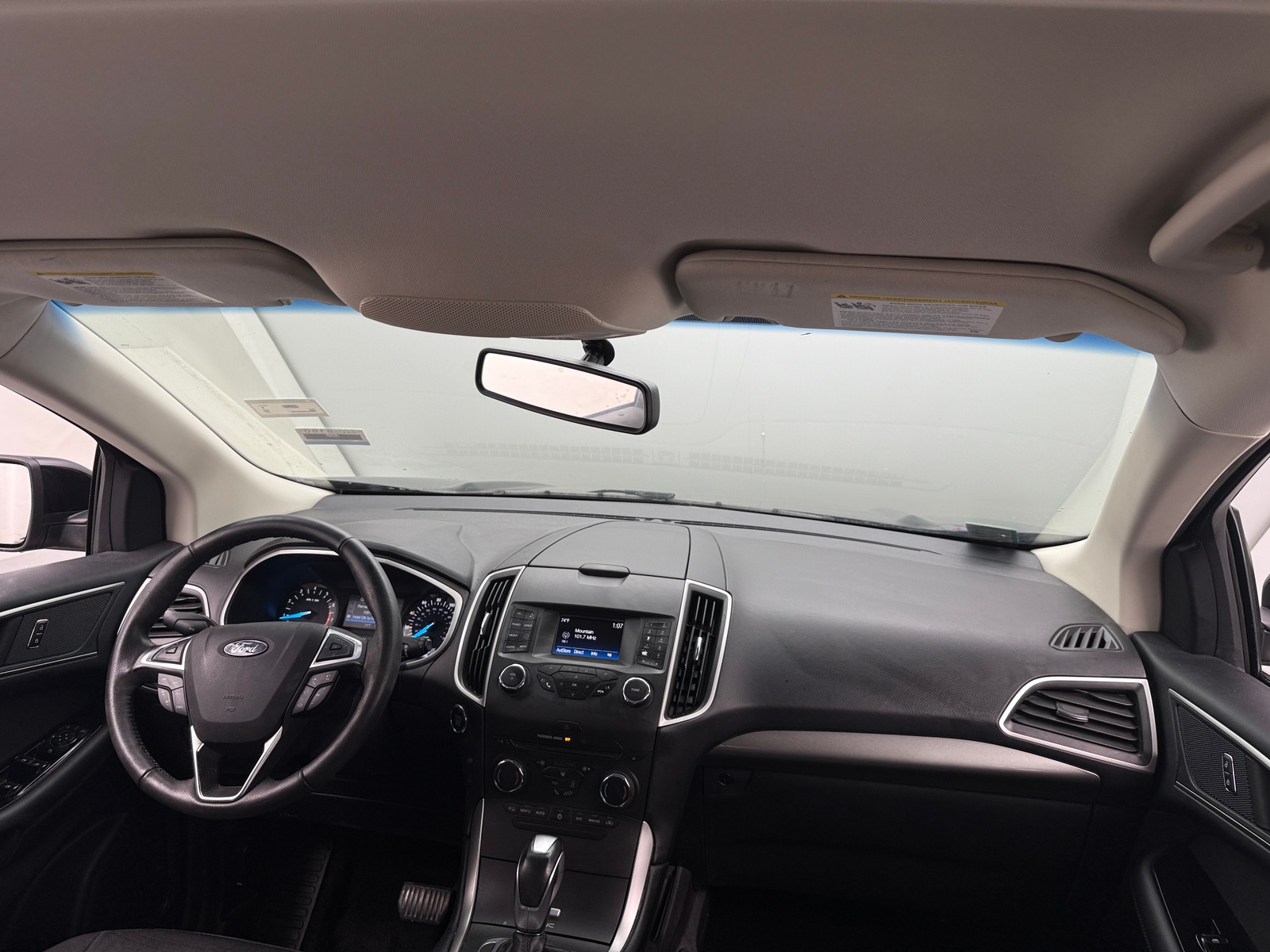 Thumbnail: 2017 Ford Edge - 3