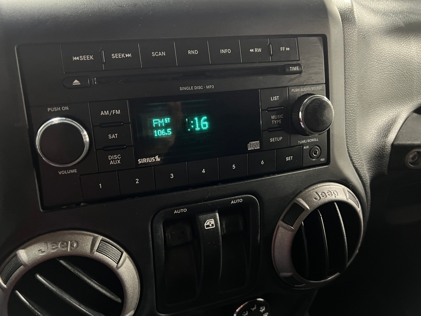Thumbnail: 2014 Jeep Wrangler - 4