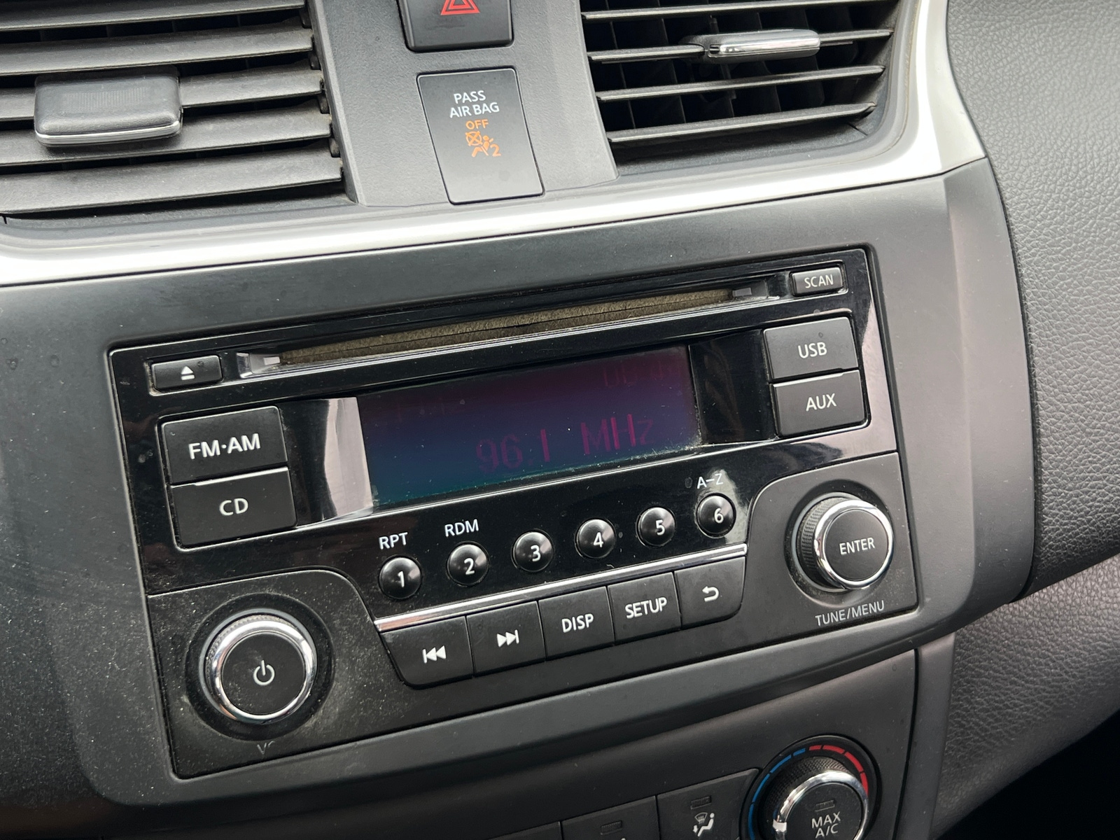 Thumbnail: 2016 Nissan Sentra - 4