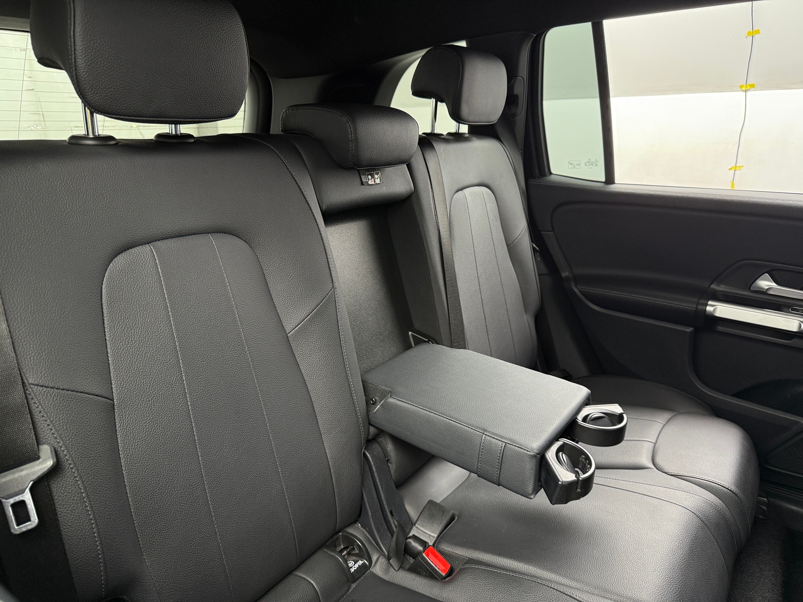 Thumbnail: 2024 Mercedes-Benz GLB - 5