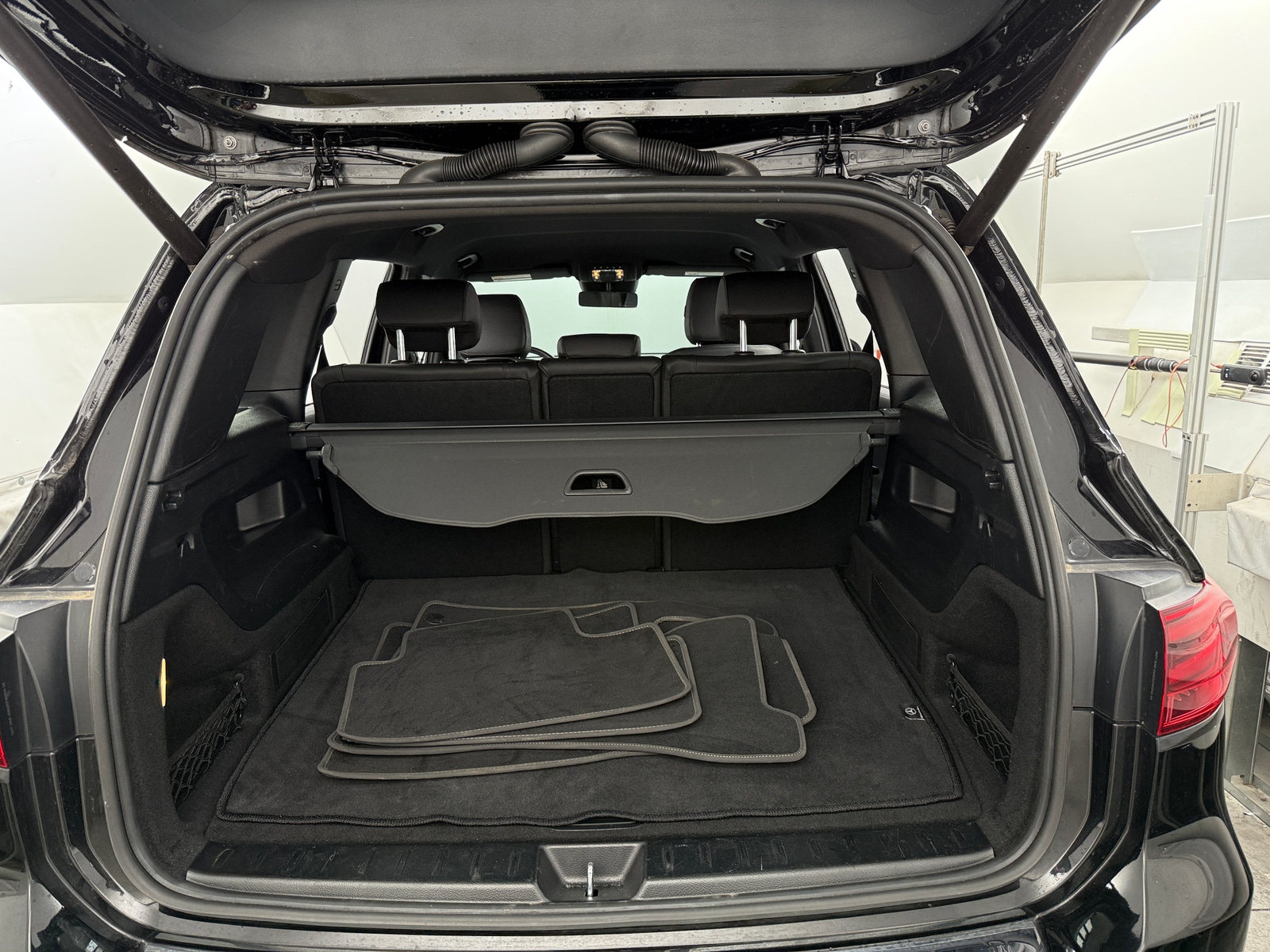 Thumbnail: 2024 Mercedes-Benz GLB - 6