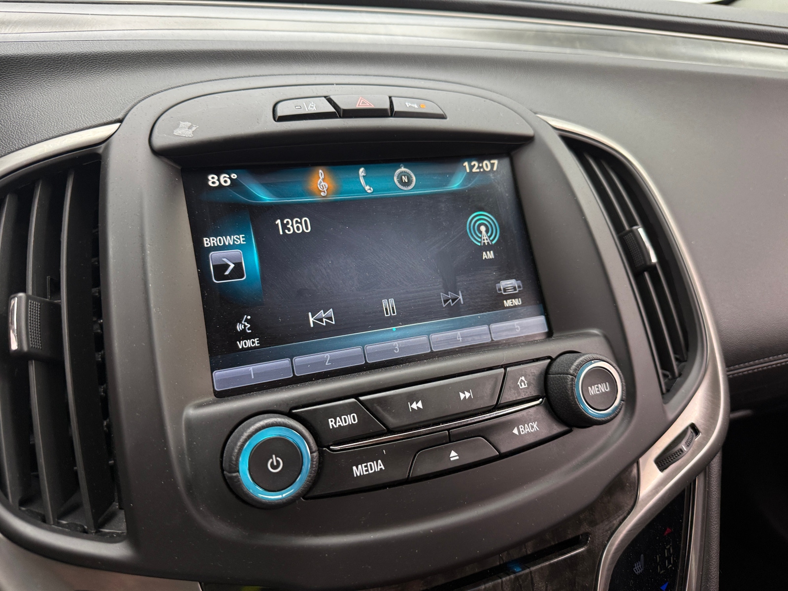 Thumbnail: 2015 Buick LaCrosse - 3