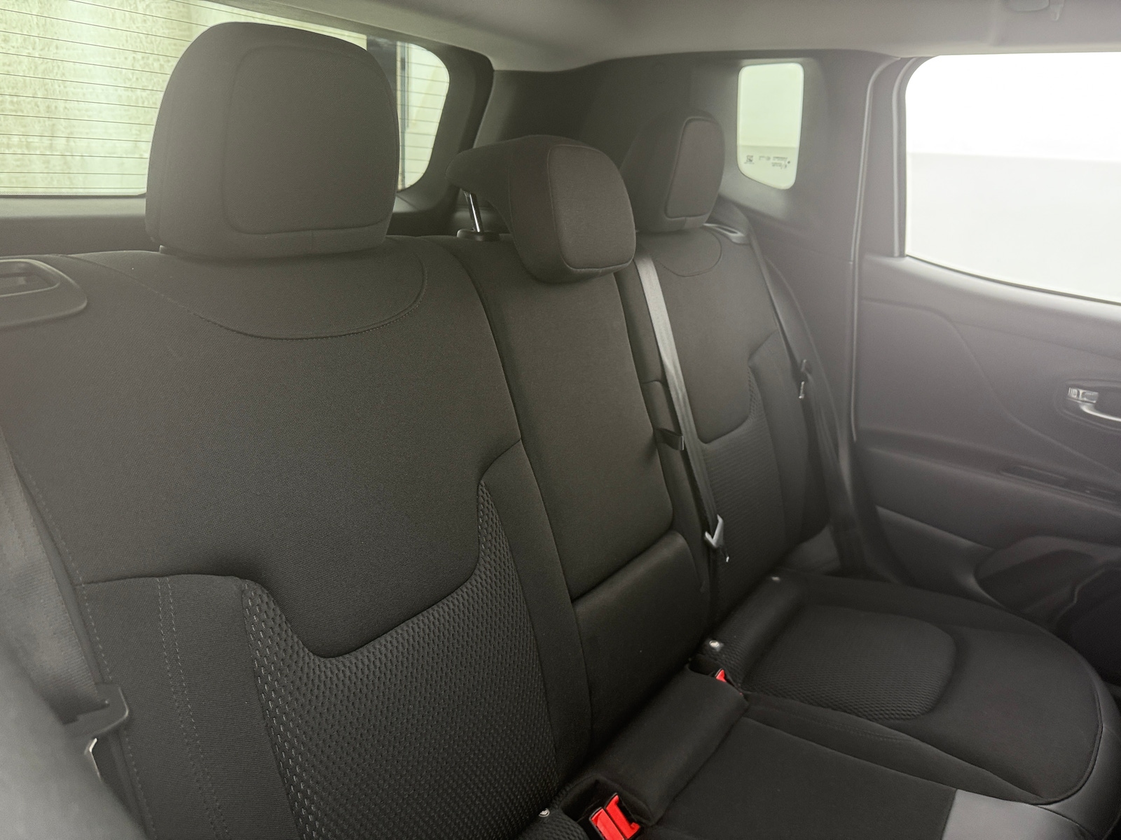 Thumbnail: 2018 Jeep Renegade - 6