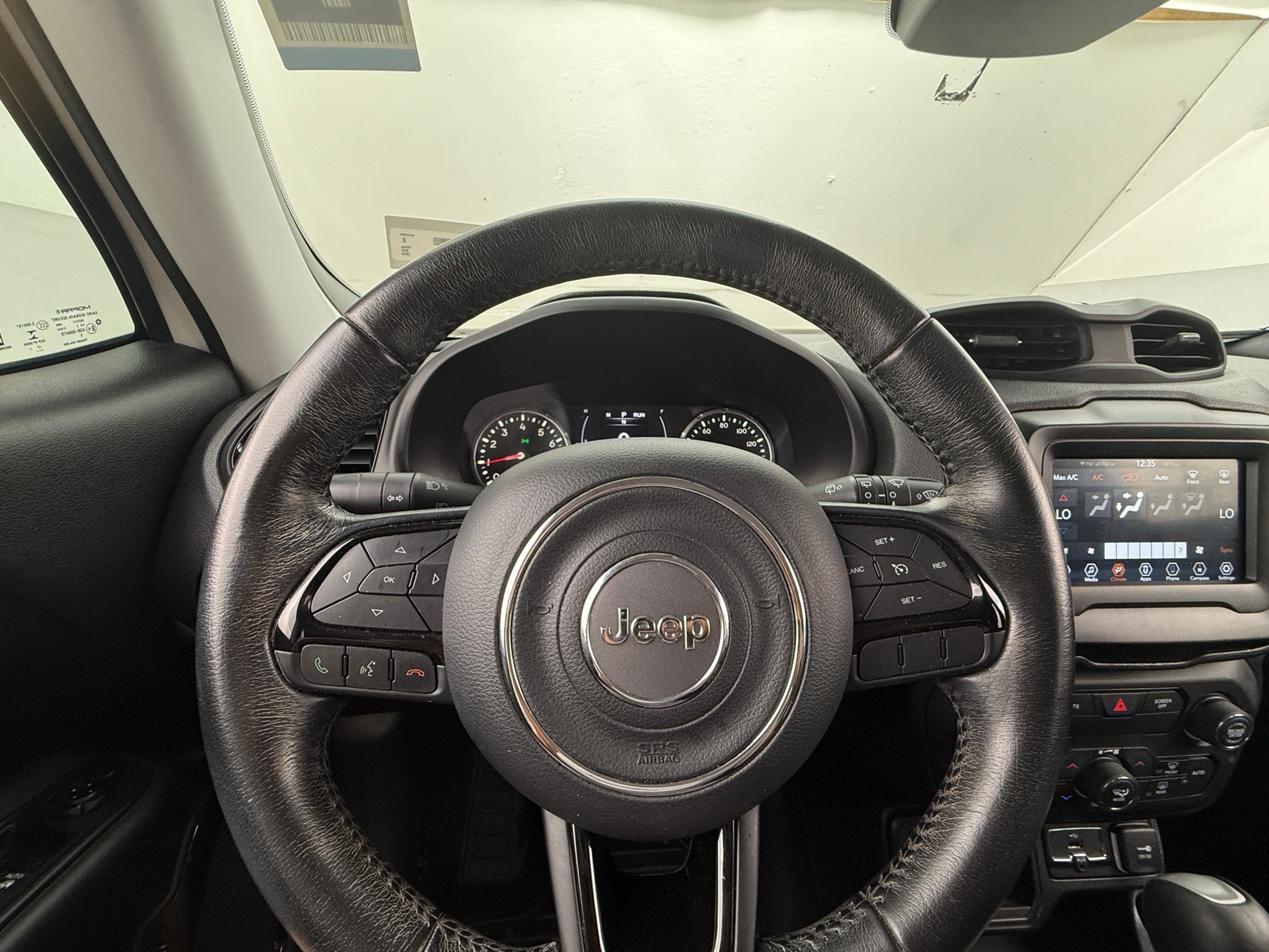 Thumbnail: 2018 Jeep Renegade - 5