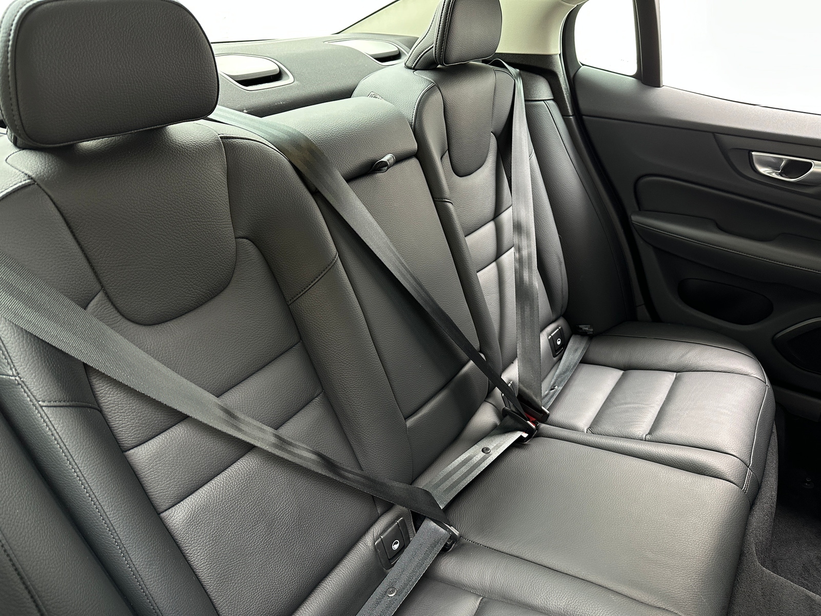 Thumbnail: 2025 Volvo S60 - 5