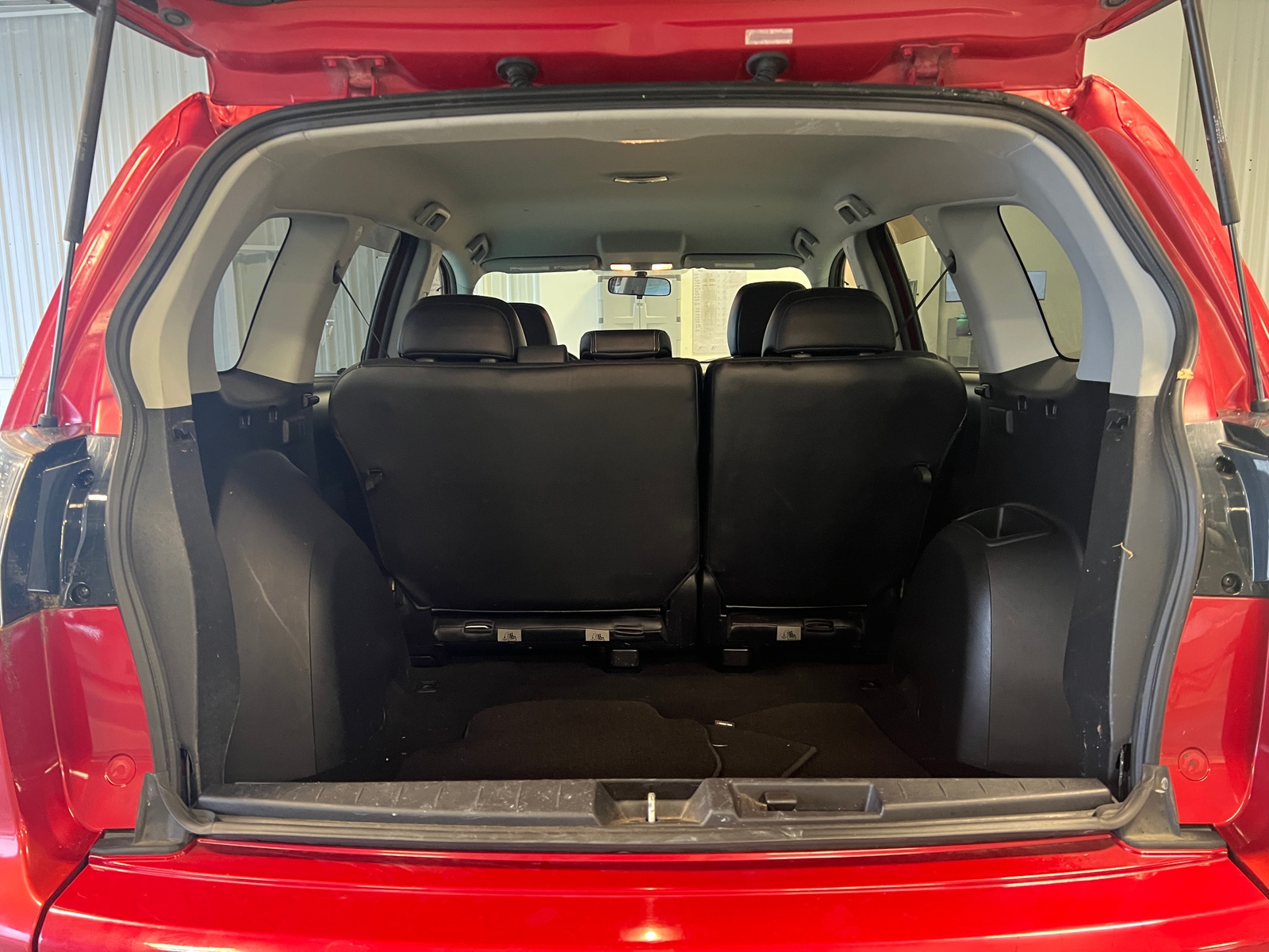 Thumbnail: 2010 Mitsubishi Outlander - 7