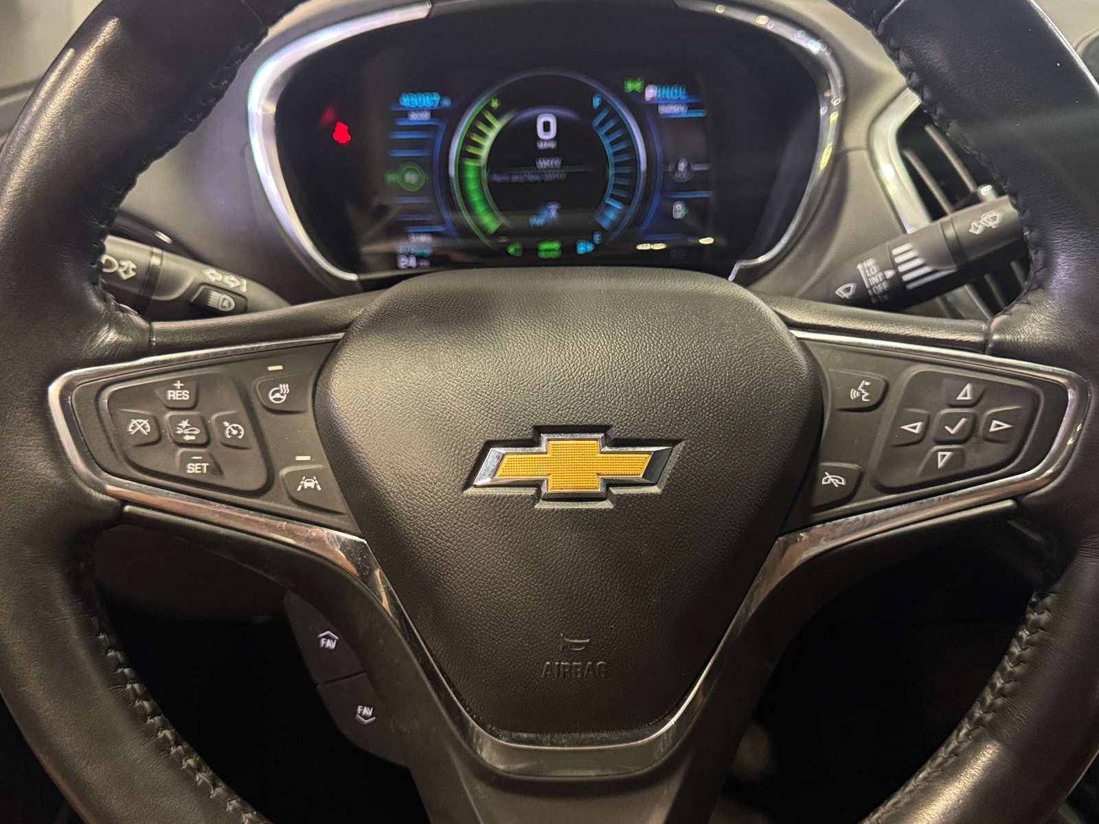 Thumbnail: 2017 Chevrolet Volt - 4