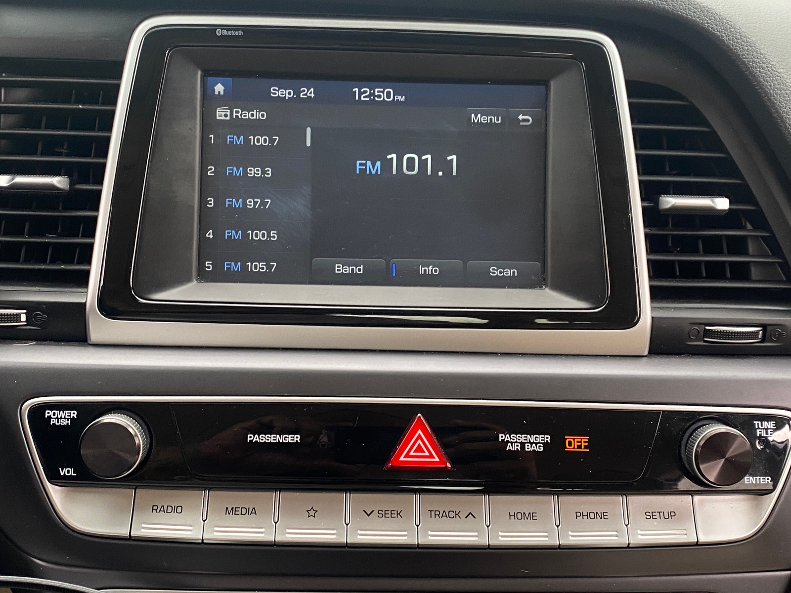 Thumbnail: 2019 Hyundai Sonata - 4