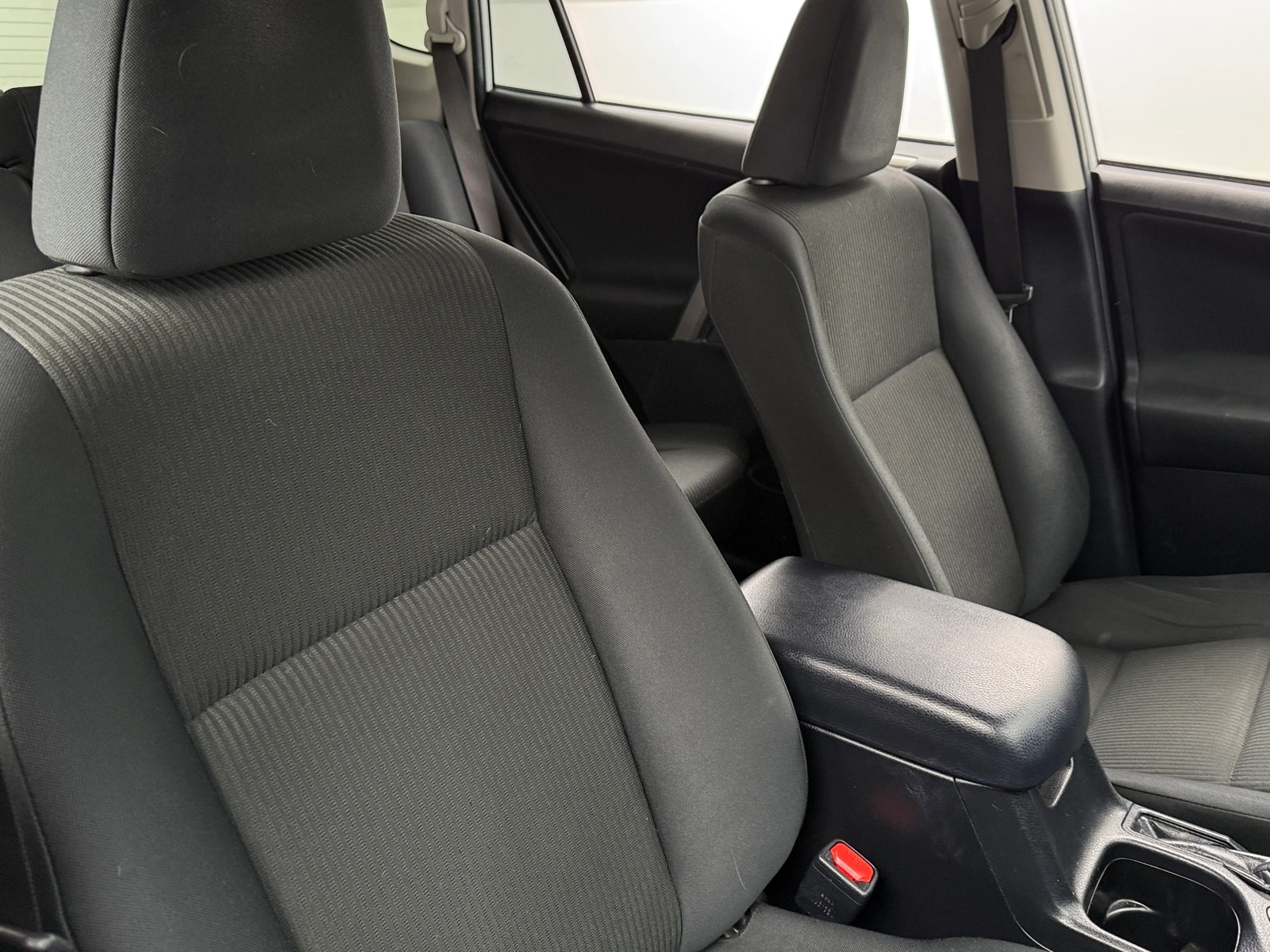 Thumbnail: 2018 Toyota RAV4 - 2