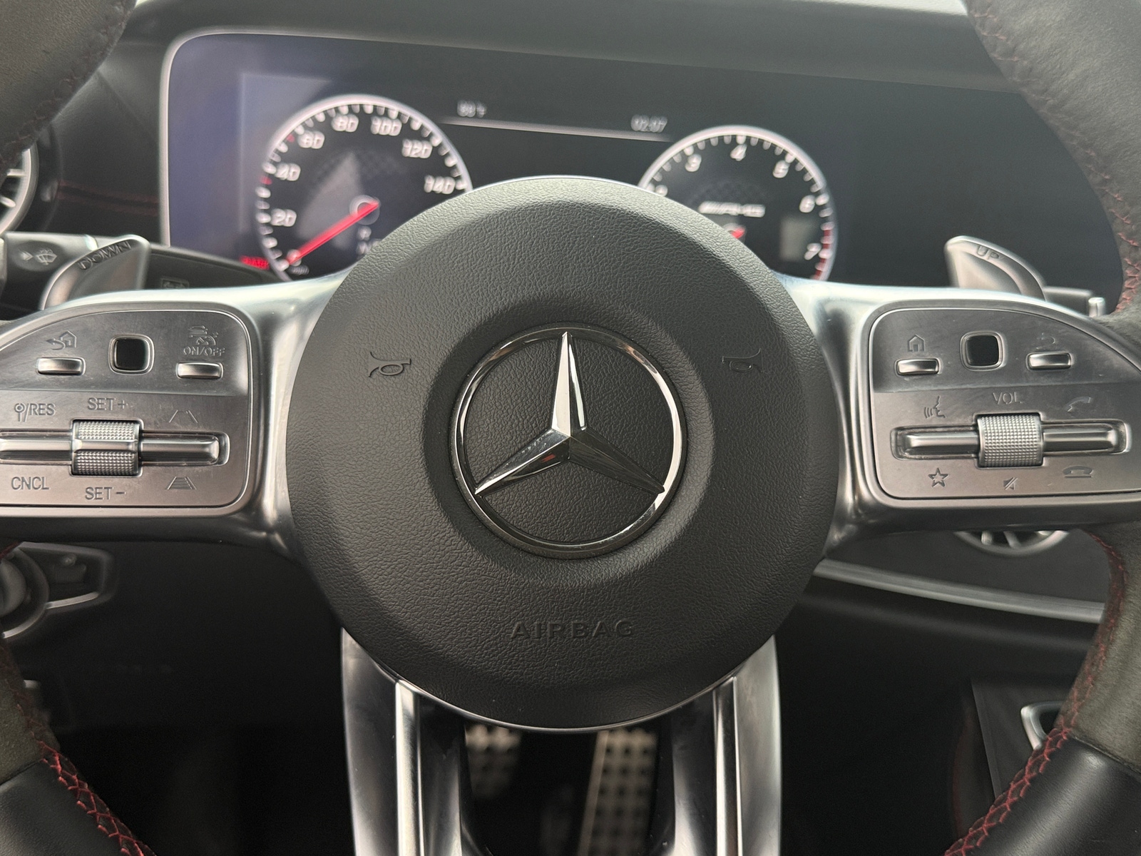 Thumbnail: 2019 Mercedes-Benz E-Class - 4