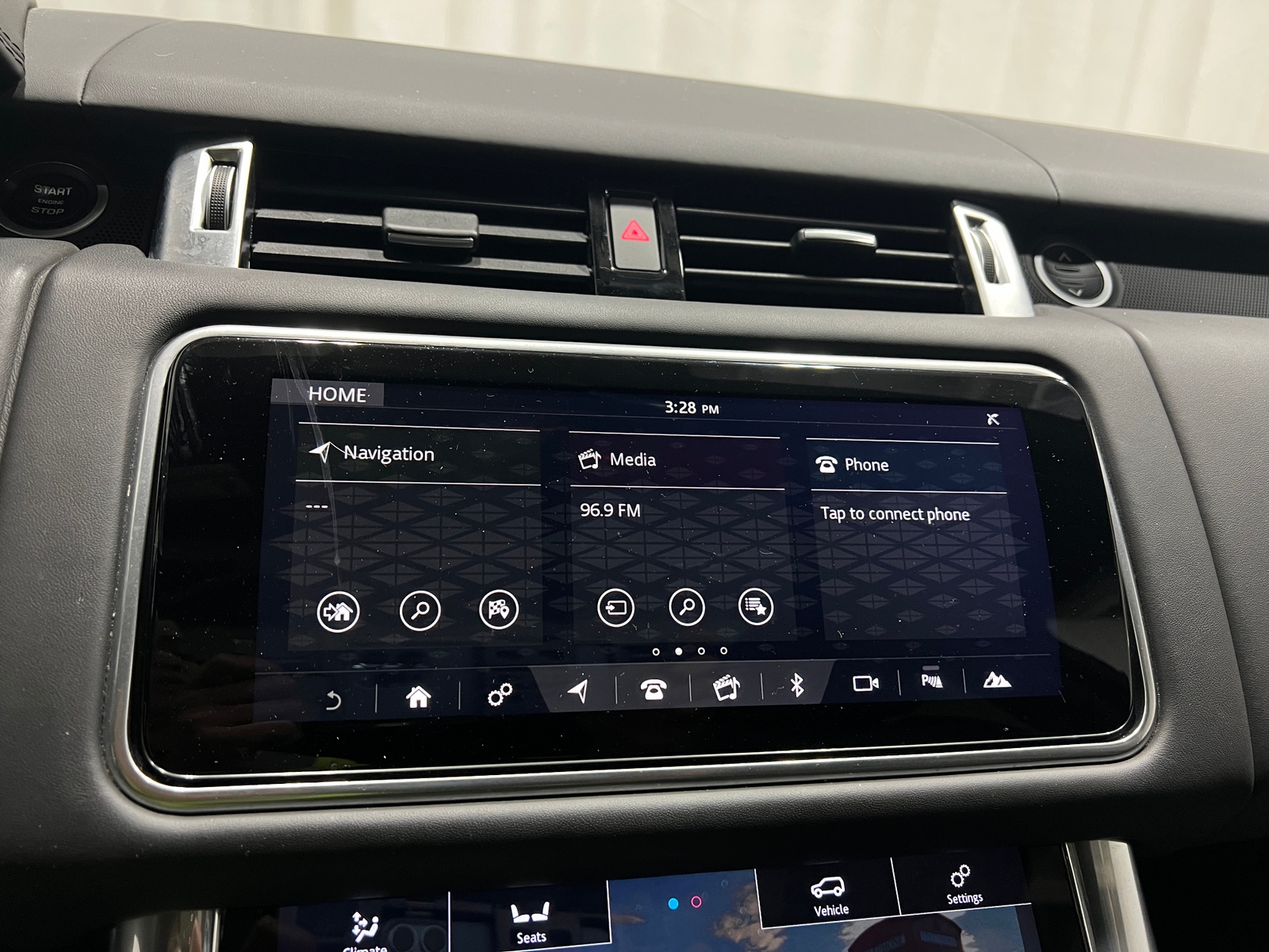 Thumbnail: 2019 Land Rover Range Rover Sport - 3