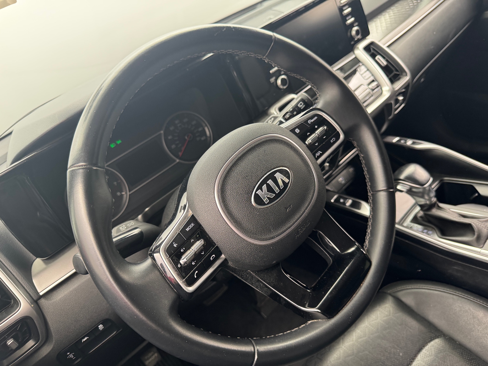 Thumbnail: 2021 Kia Sorento - 4