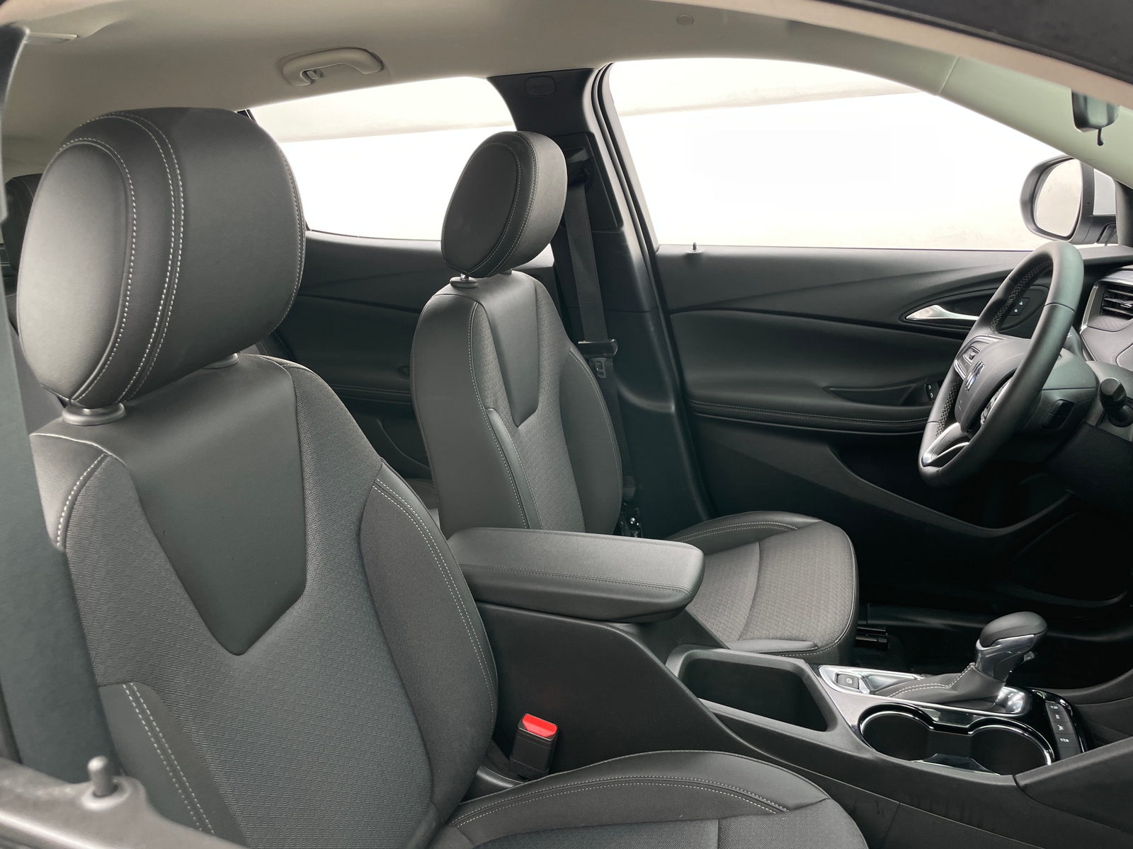 Thumbnail: 2025 Buick Encore GX - 2