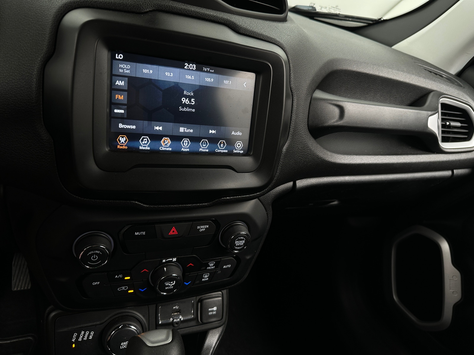 Thumbnail: 2018 Jeep Renegade - 4