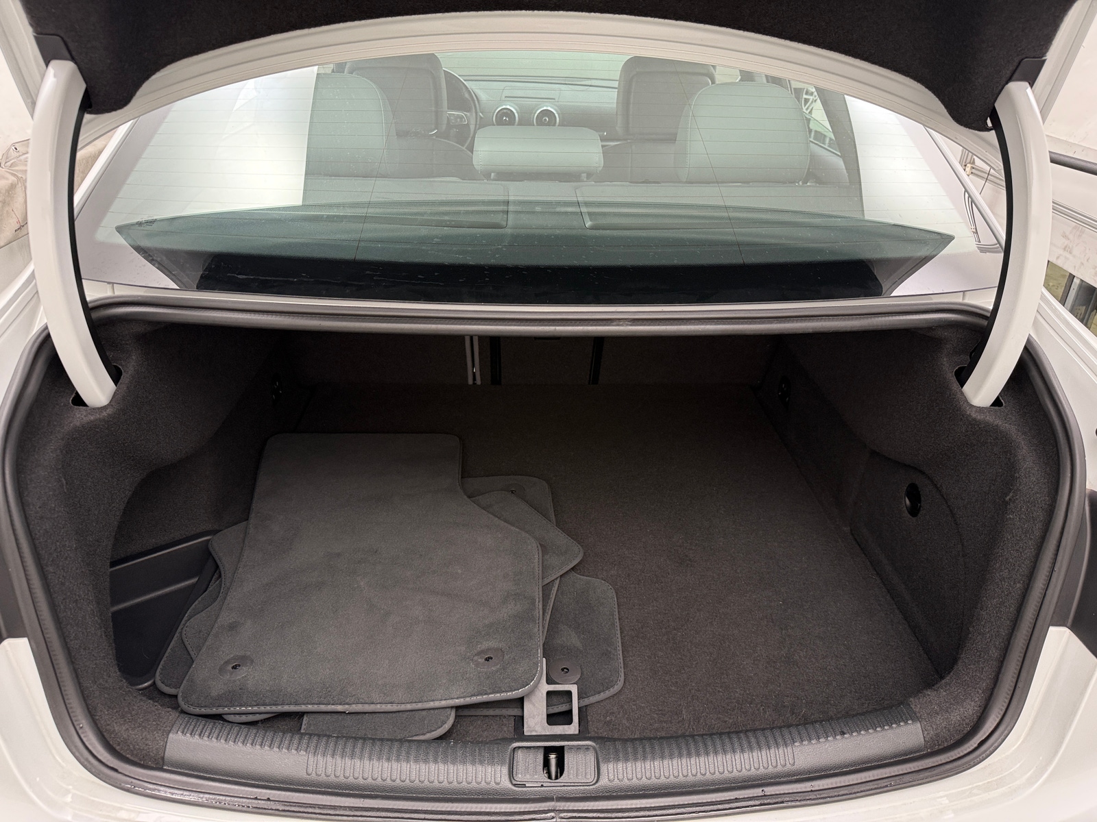 Thumbnail: 2017 Audi A3 - 6