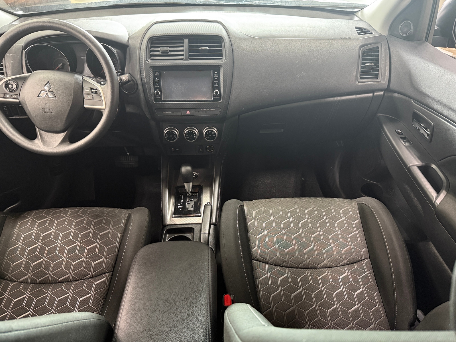Thumbnail: 2024 Mitsubishi Outlander Sport - 3