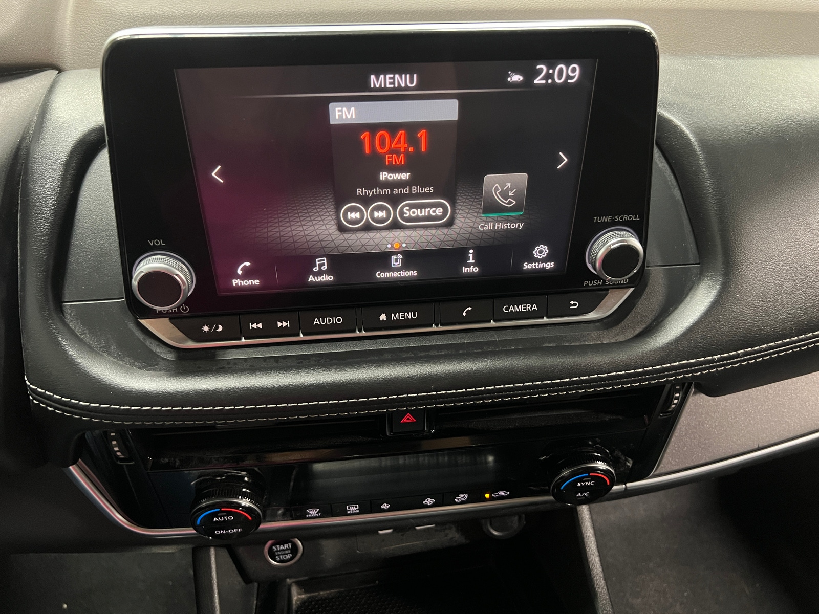 Thumbnail: 2021 Nissan Rogue - 4