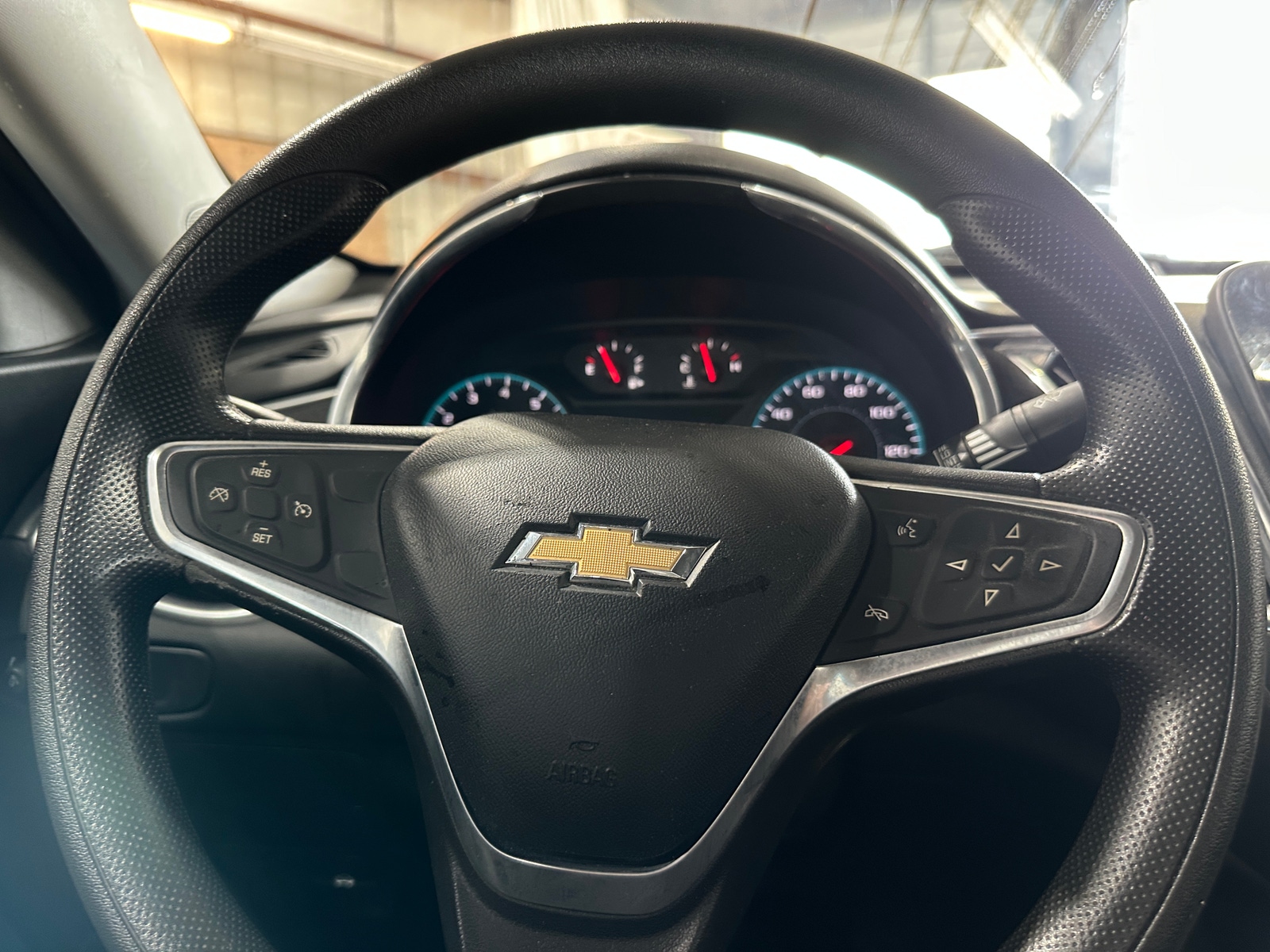 Thumbnail: 2020 Chevrolet Malibu - 5