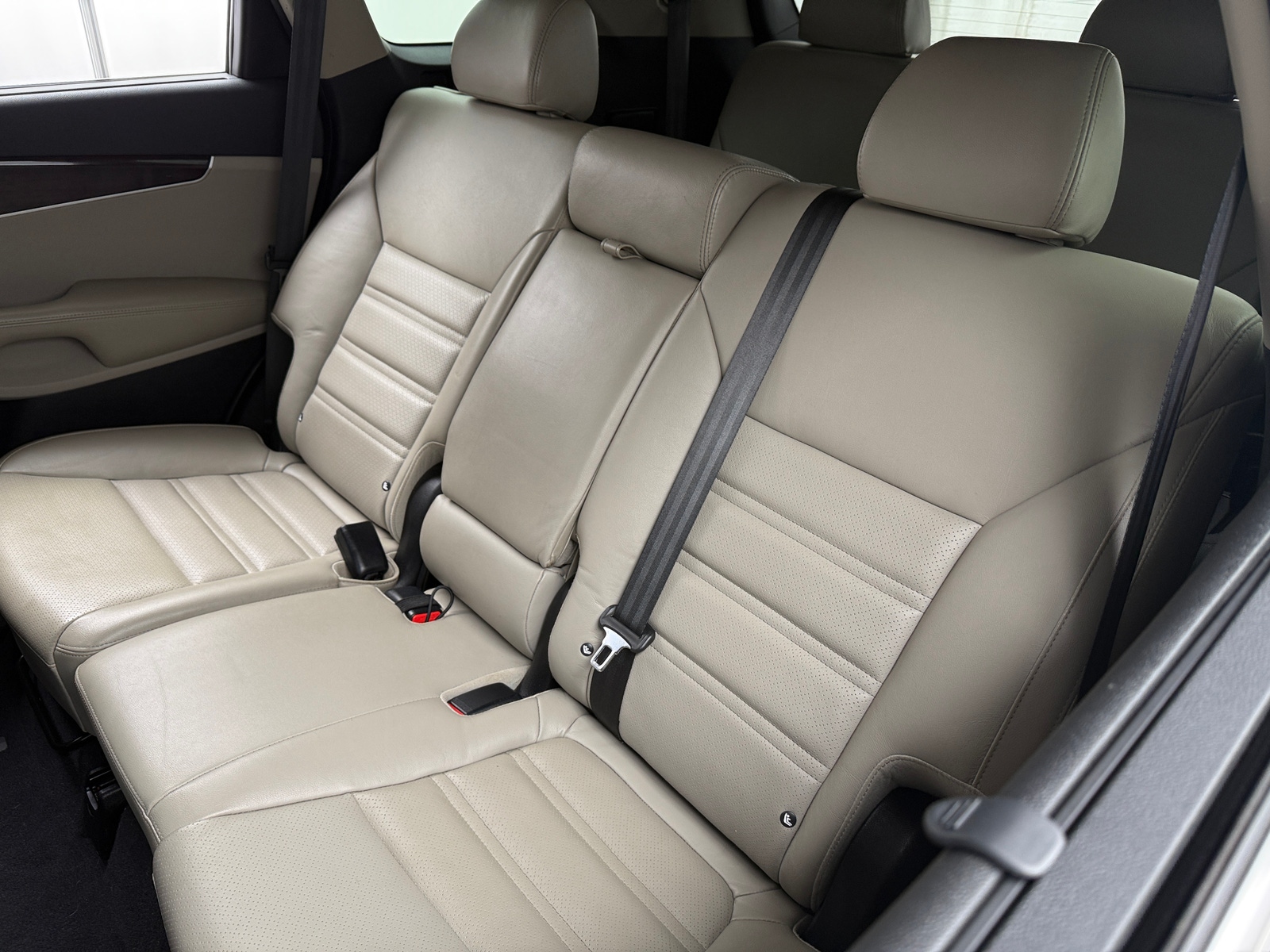 Thumbnail: 2017 Kia Sorento - 5