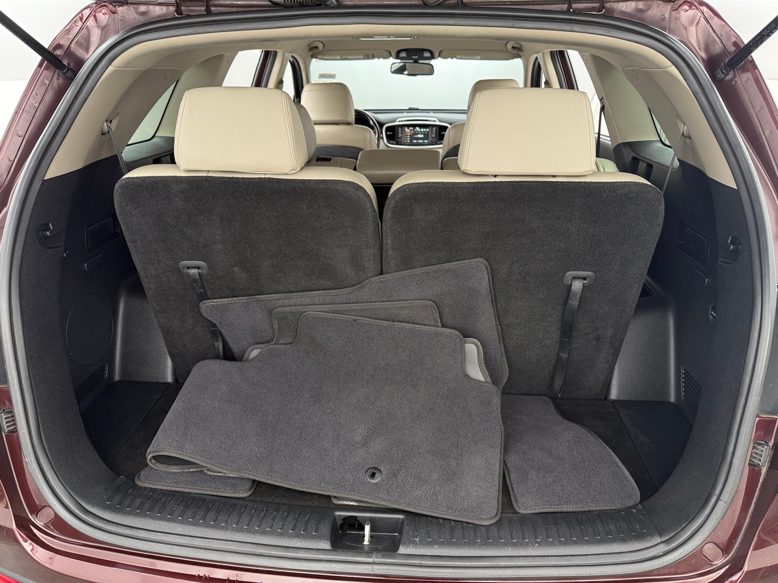 Thumbnail: 2017 Kia Sorento - 6