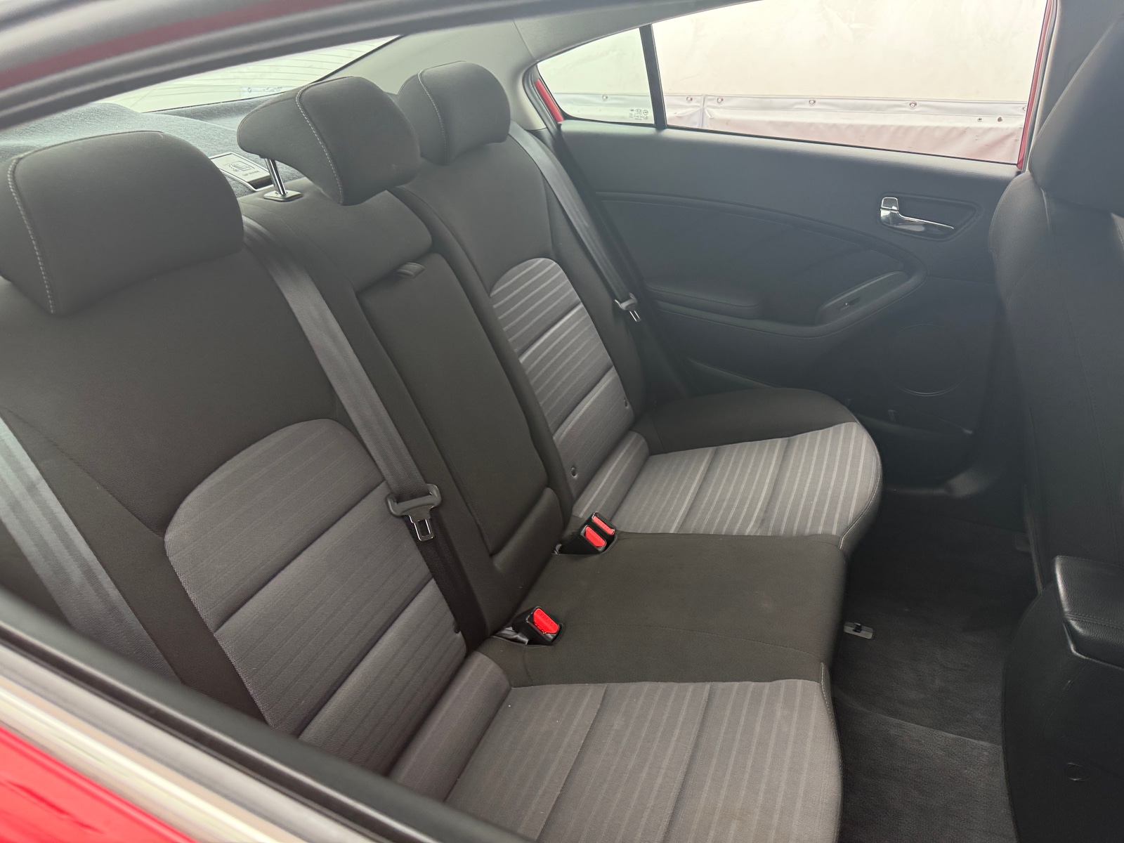 Thumbnail: 2017 Kia Forte - 6