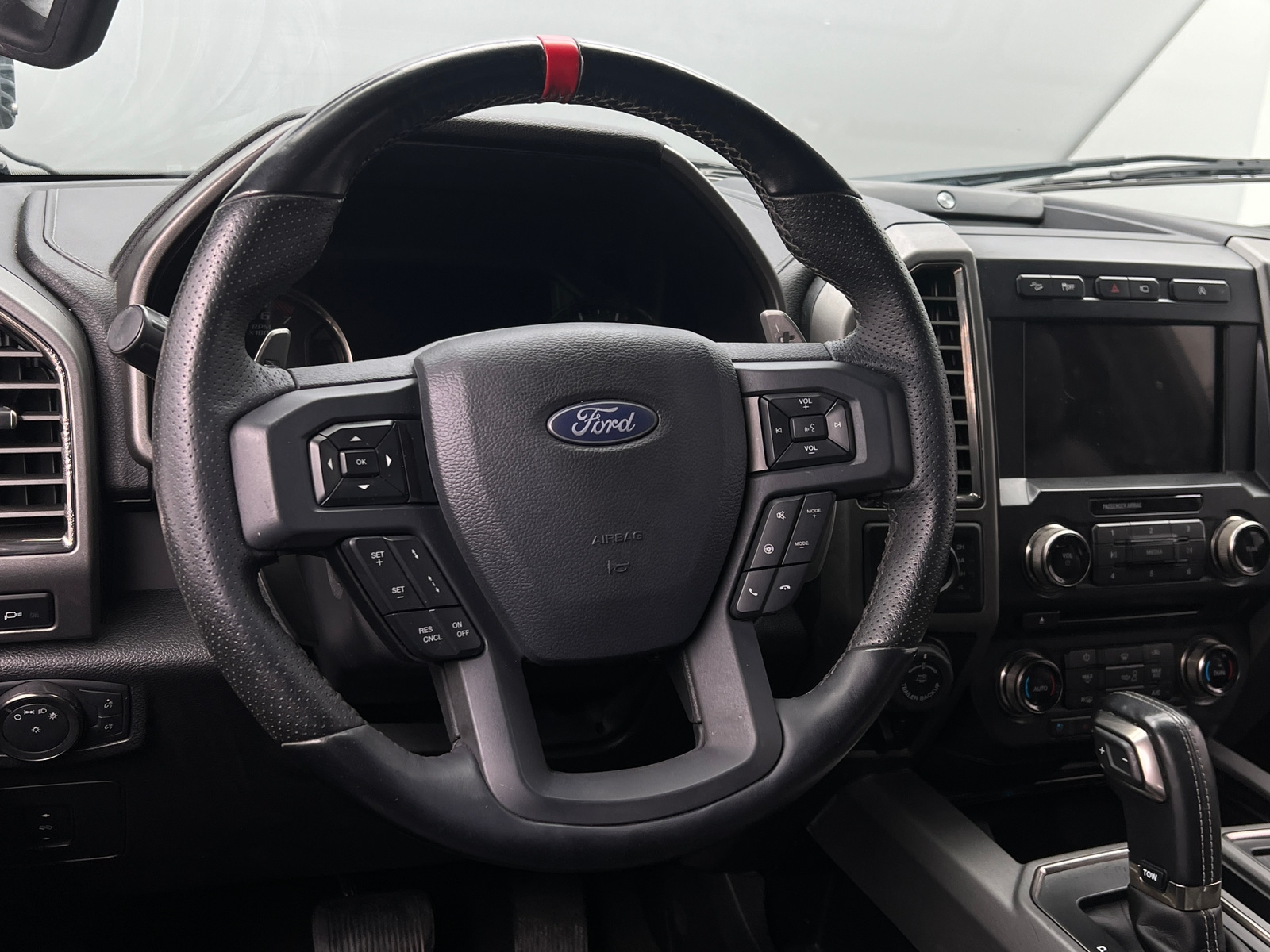 Thumbnail: 2018 Ford Econoline - 4