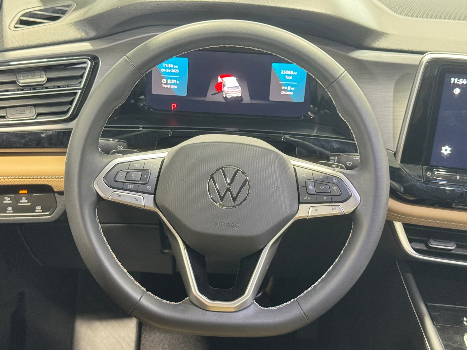 Thumbnail: 2024 Volkswagen Atlas - 4