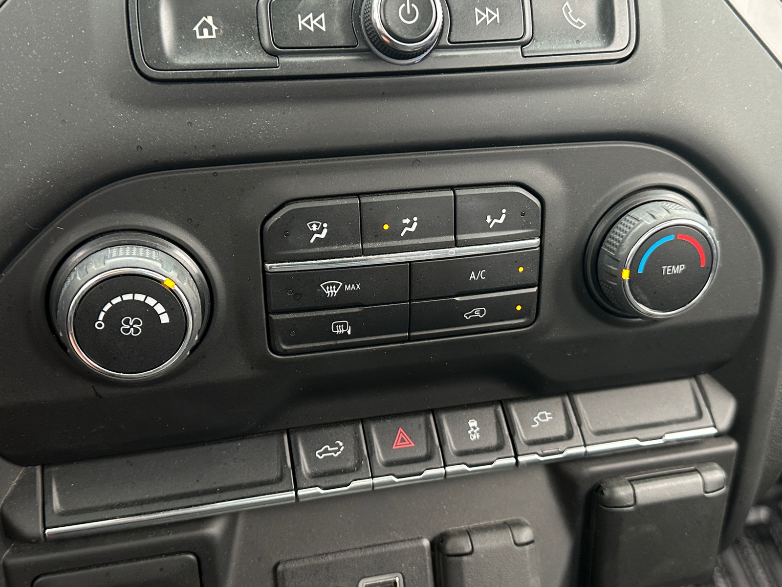 Thumbnail: 2022 Chevrolet Silverado 1500 - 4