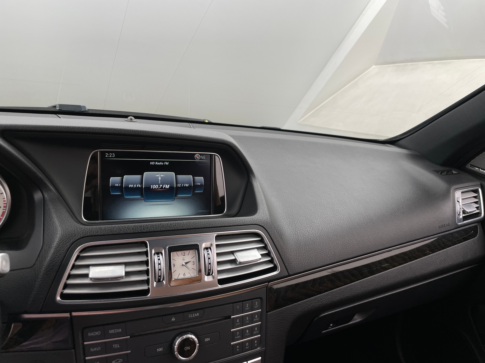 Thumbnail: 2016 Mercedes-Benz E-Class - 3
