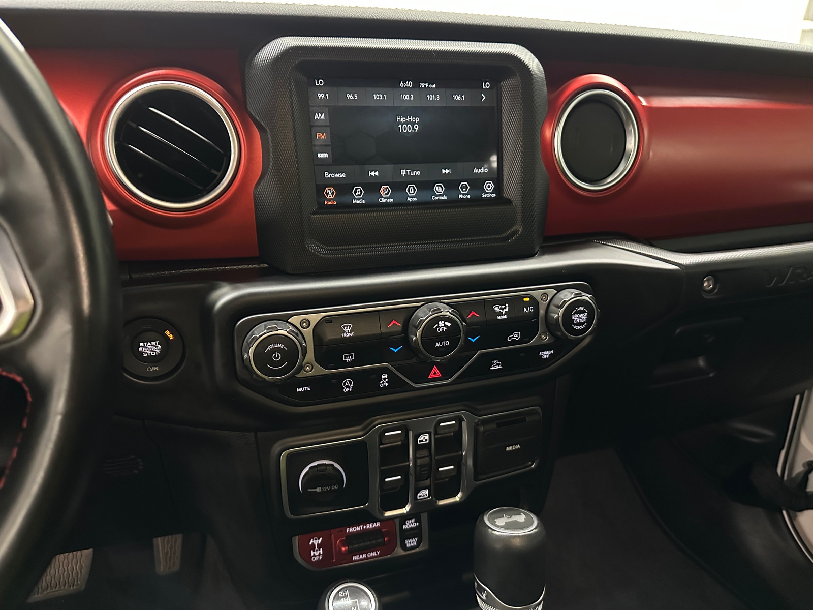 Thumbnail: 2021 Jeep Wrangler - 3