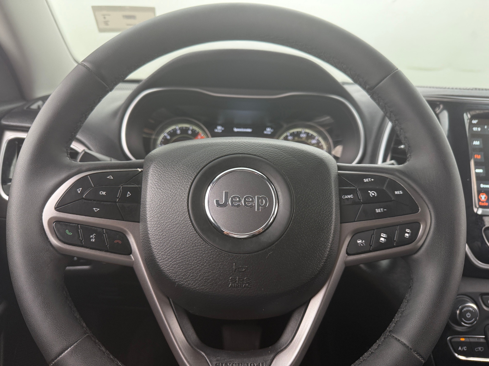 Thumbnail: 2021 Jeep Cherokee - 4