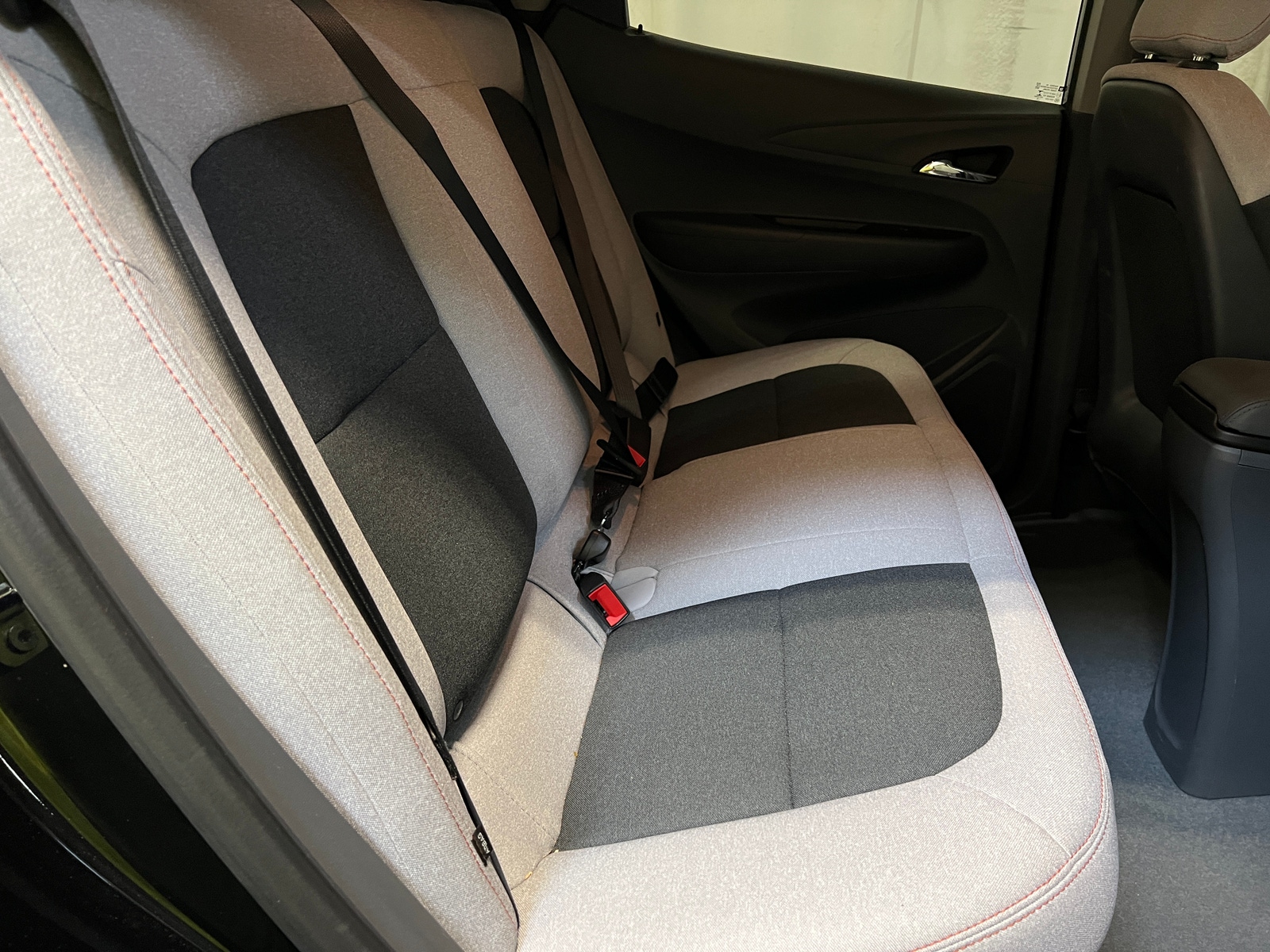 Thumbnail: 2018 Chevrolet Bolt EV - 6
