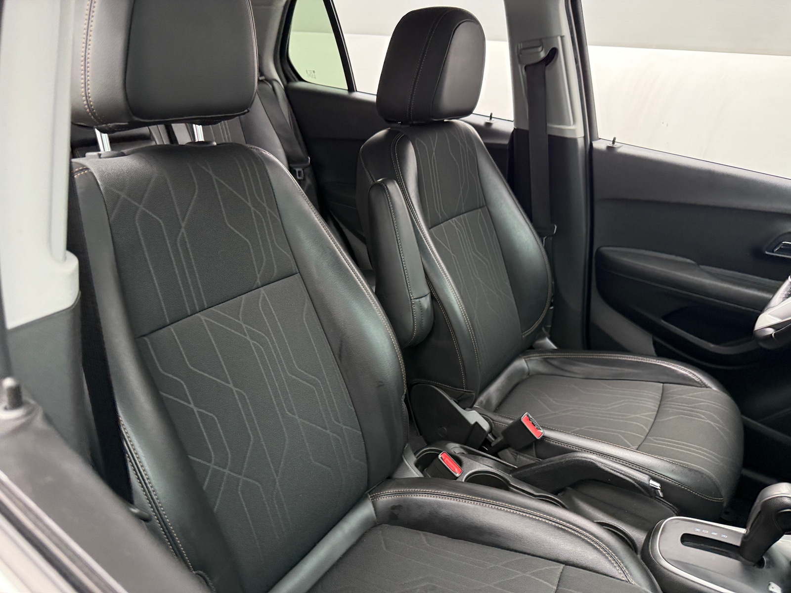 Thumbnail: 2019 Chevrolet Trax - 2