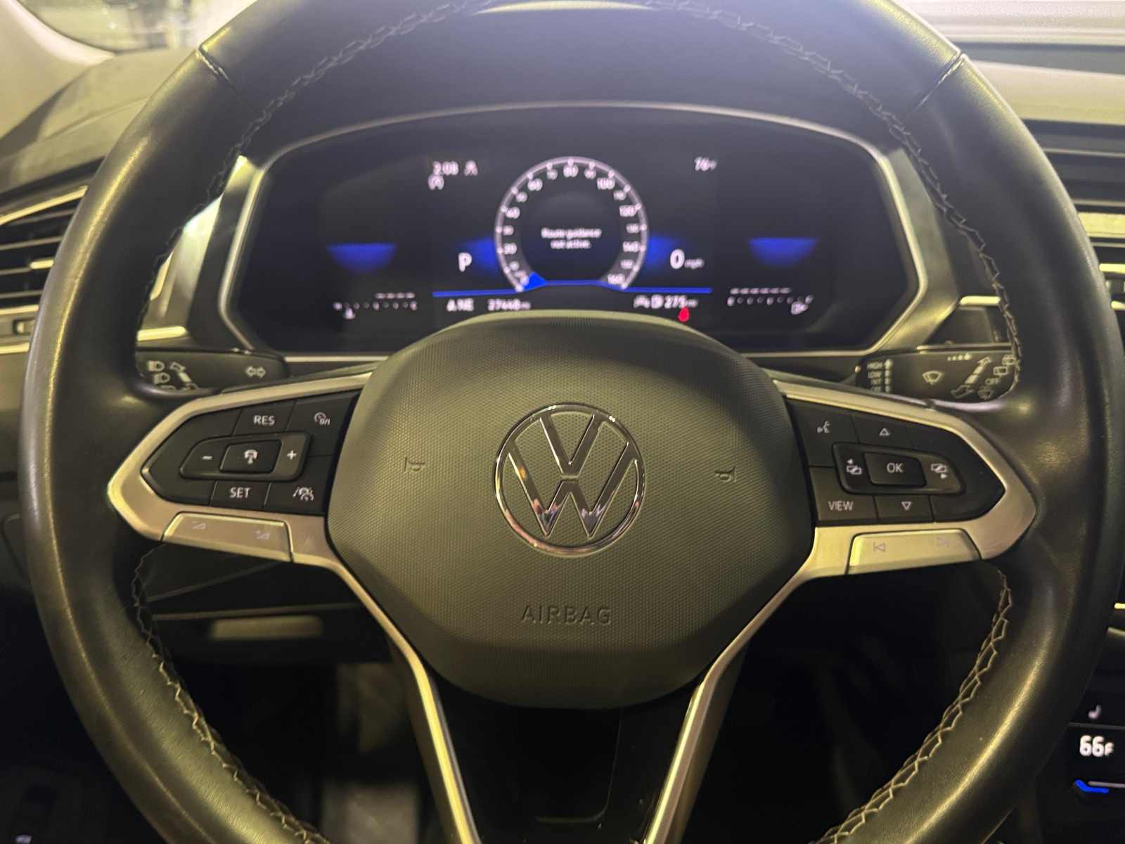 Thumbnail: 2024 Volkswagen Tiguan - 4
