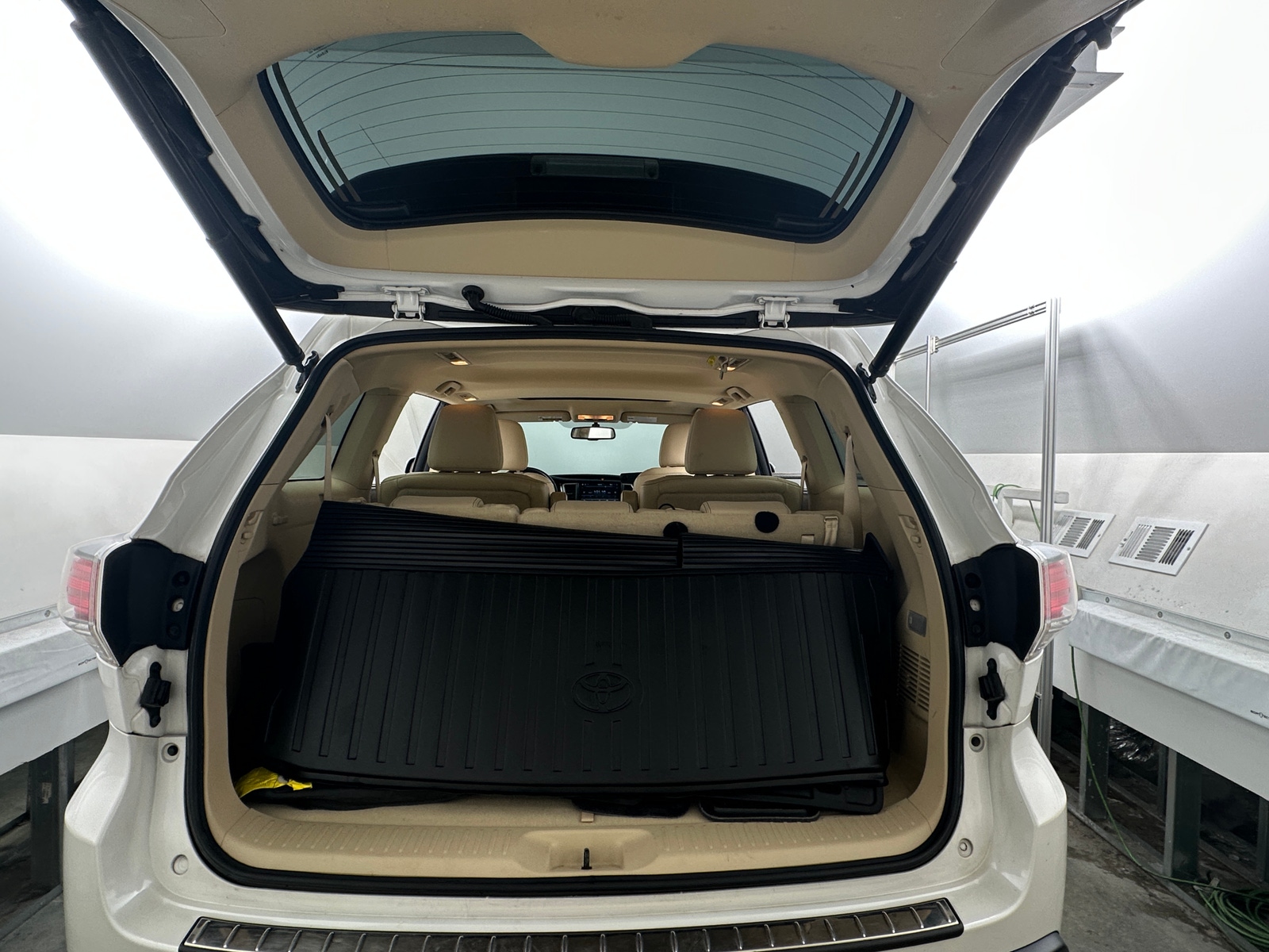 Thumbnail: 2014 Toyota Highlander - 6