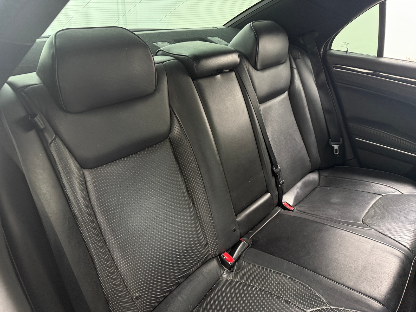 Thumbnail: 2014 Chrysler 300 - 5