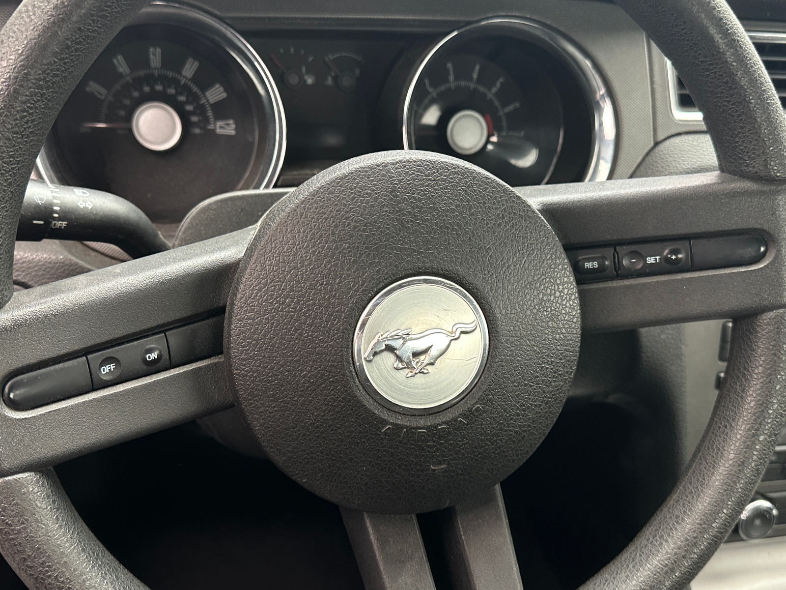 Thumbnail: 2010 Ford Mustang - 4
