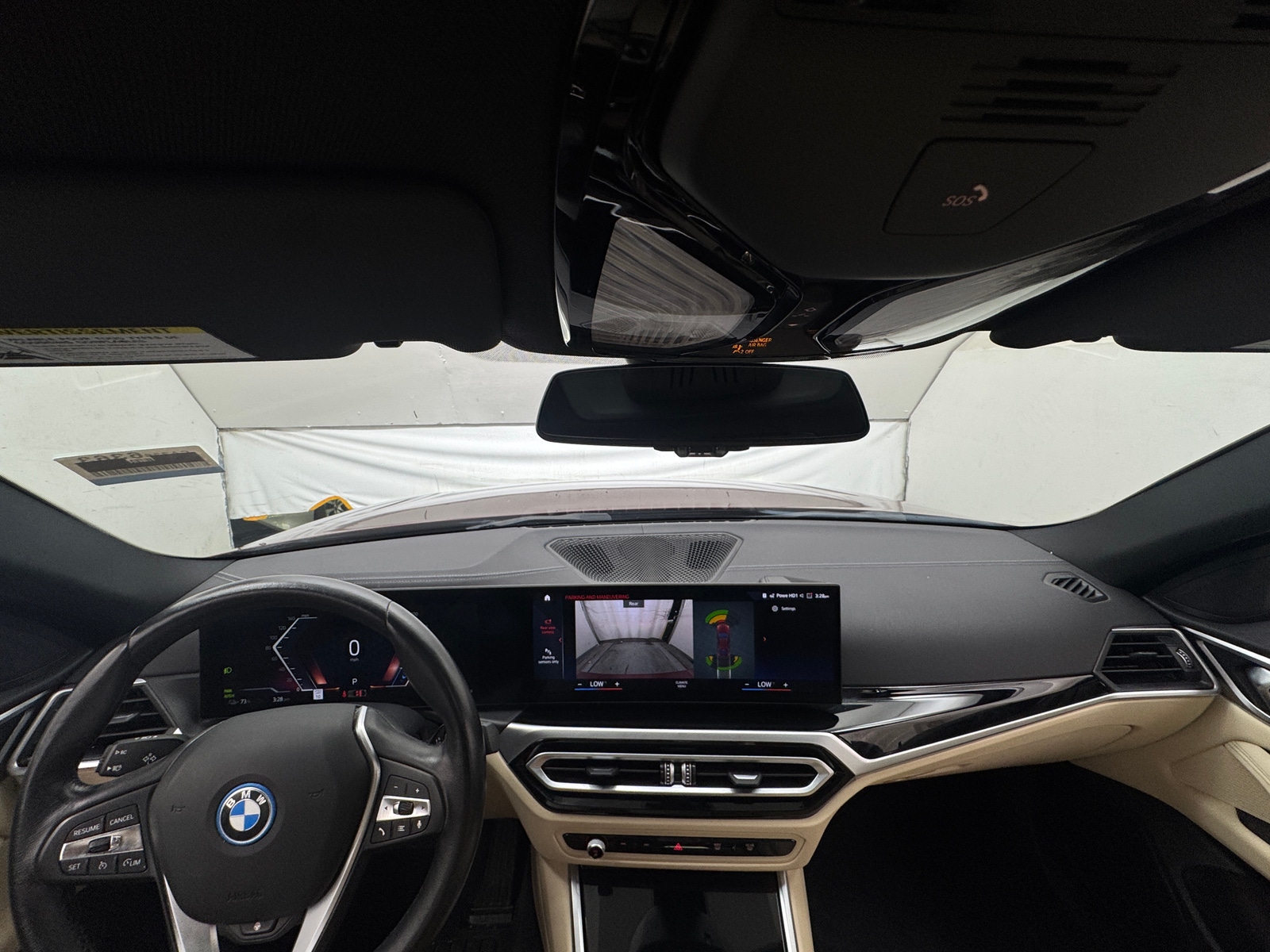 Thumbnail: 2022 BMW i4 - 2