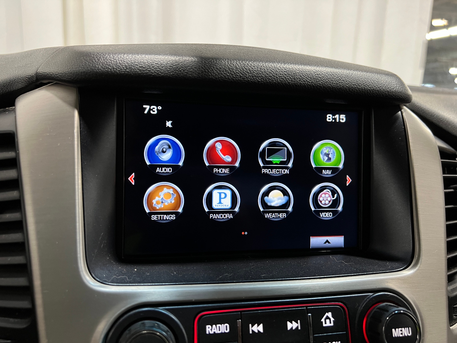 Thumbnail: 2016 GMC Yukon XL - 3