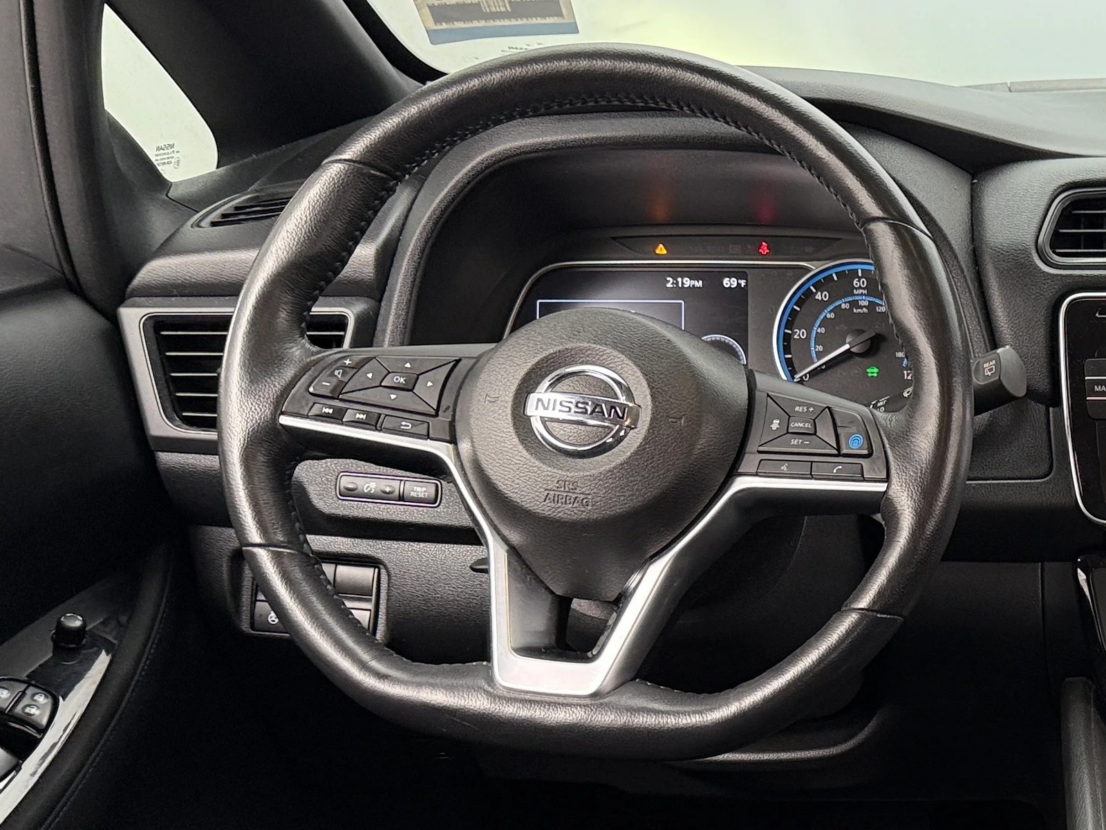 Thumbnail: 2018 Nissan Leaf - 5