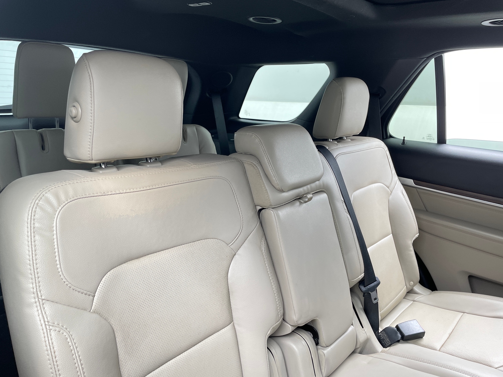 Thumbnail: 2019 Ford Explorer - 5