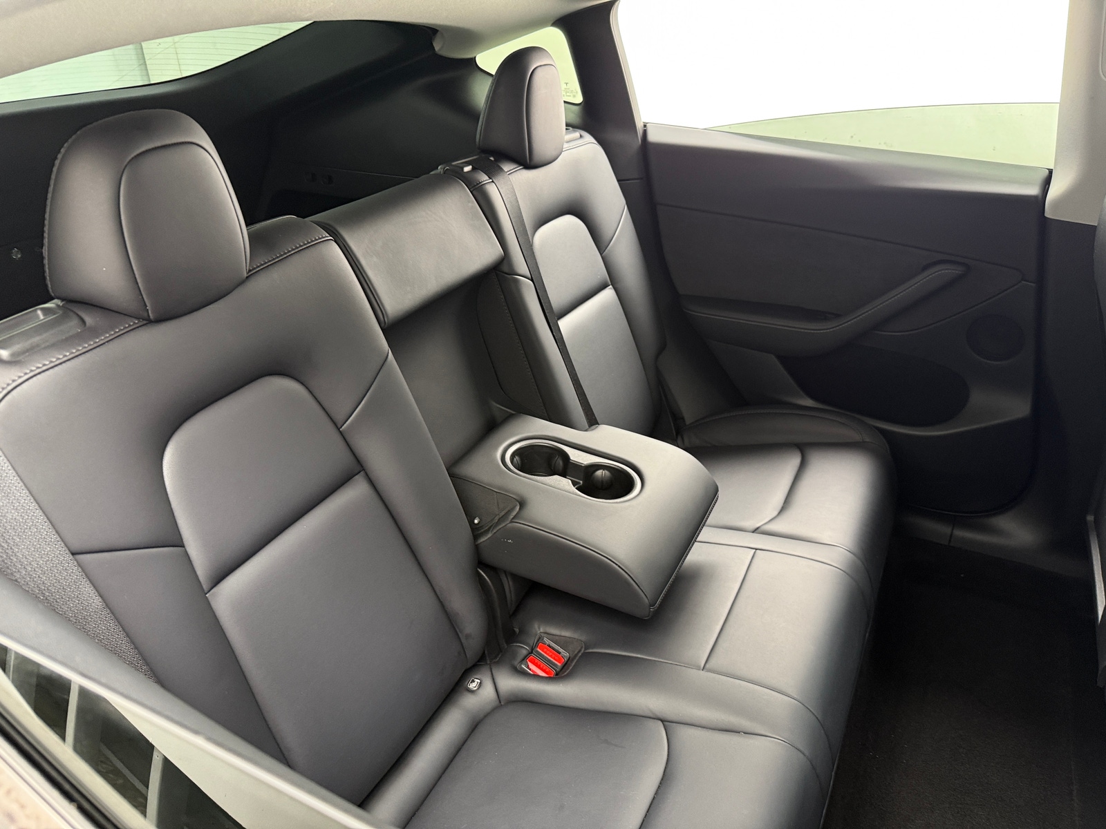 Thumbnail: 2022 Tesla Model Y - 5